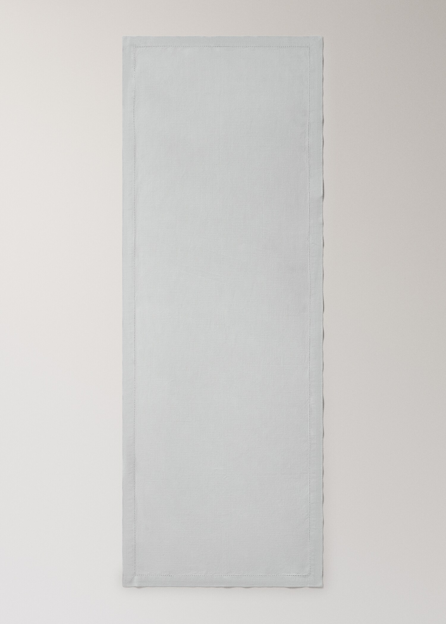 Cotton table runner with hemstitch detail - Details of the article 2