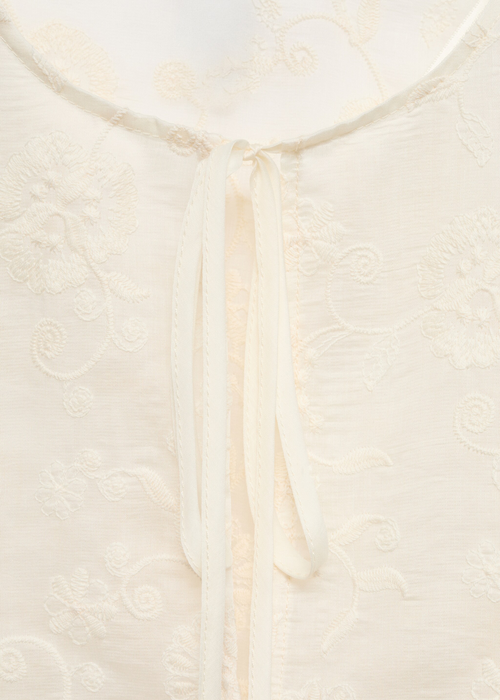 Embroidered lyocell blouse - Details of the article 8, Ecru. Ref: 17064130-00.
