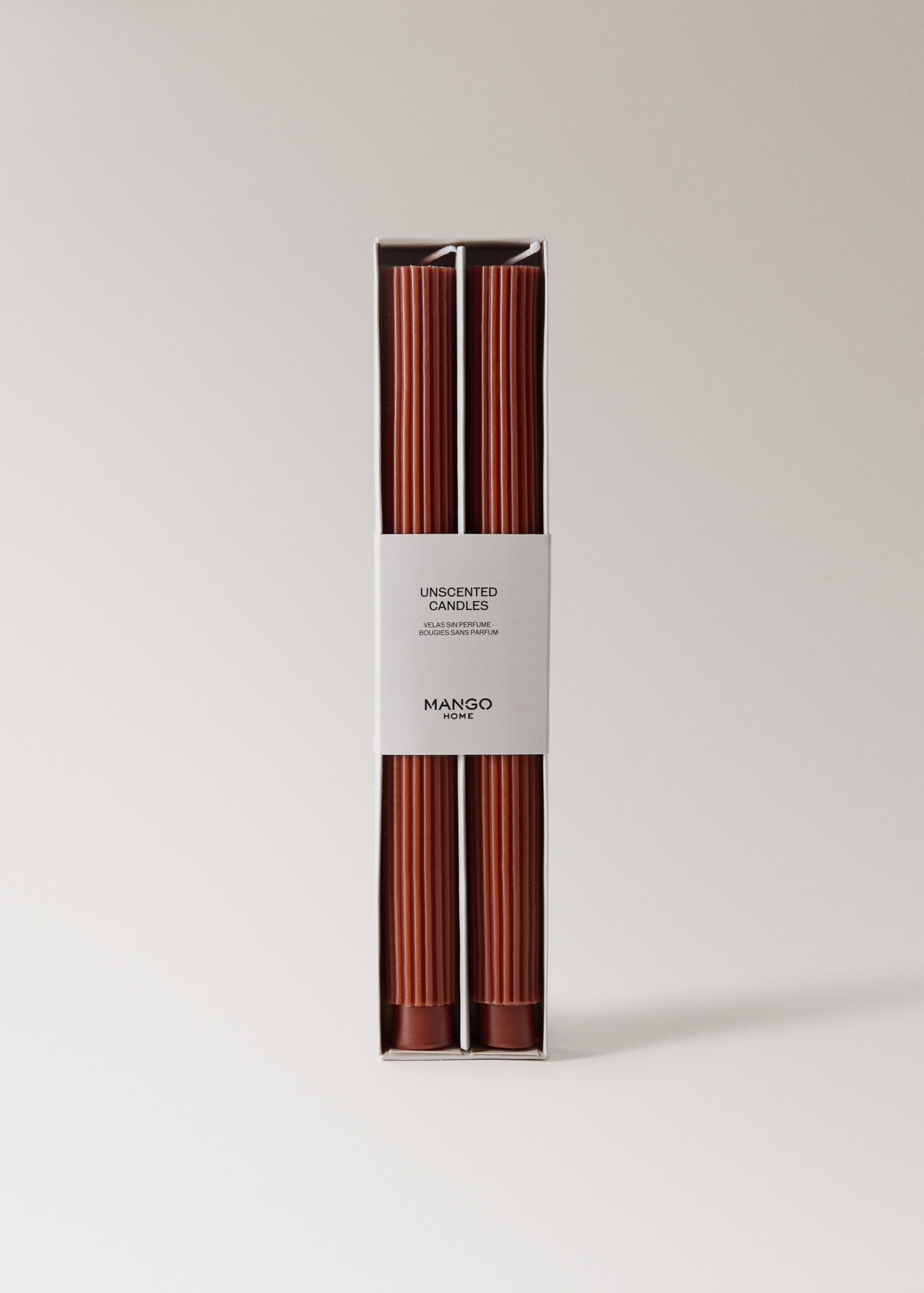 Dekorativní svíčky s reliéfním vzorem - Detail zboží 3, Granátová. Ref: 17064135-00.