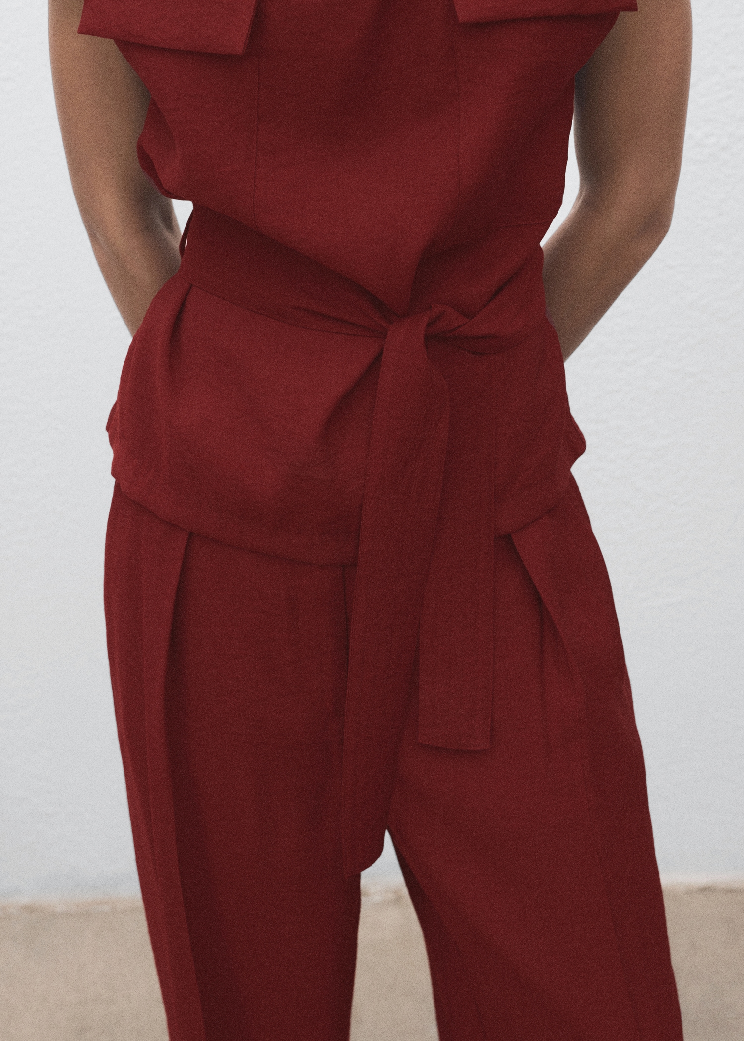 Blouse with draped neck and belt - Details of the article 6