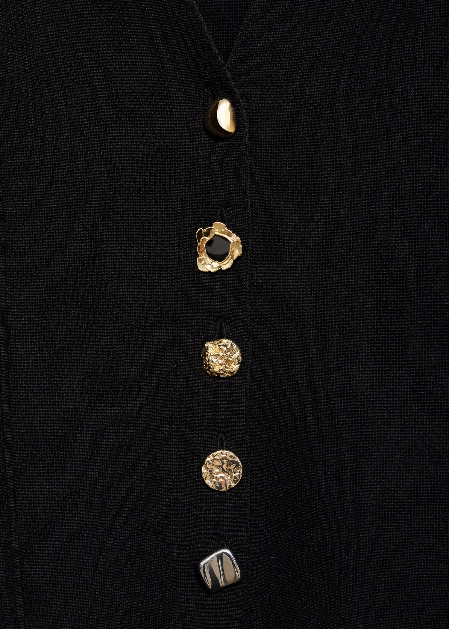 Knitted jacket with jewel buttons - Details of the article 0