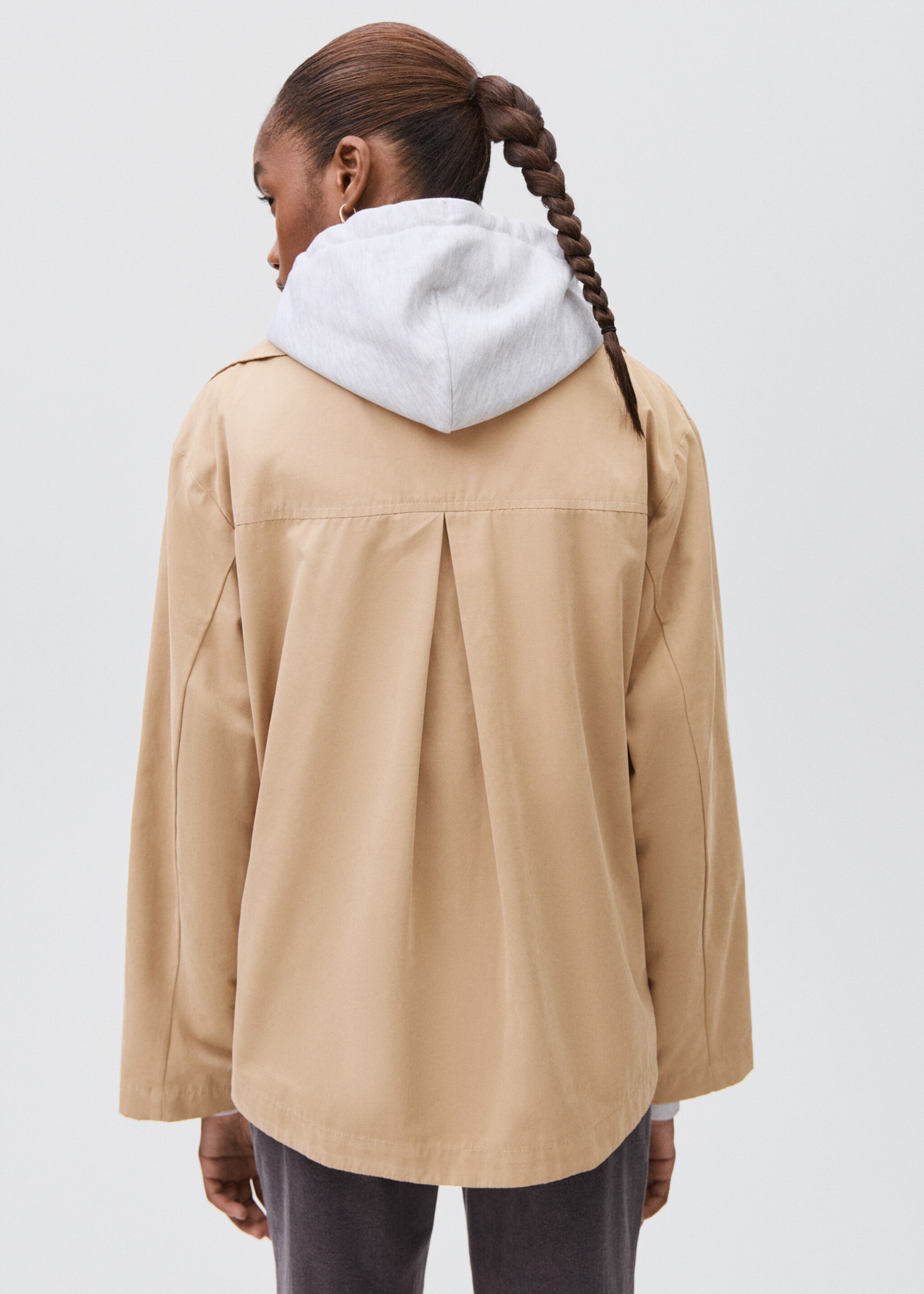 Trench curt creuat - Revers de l'article, Beige. Ref: 17064405-00.