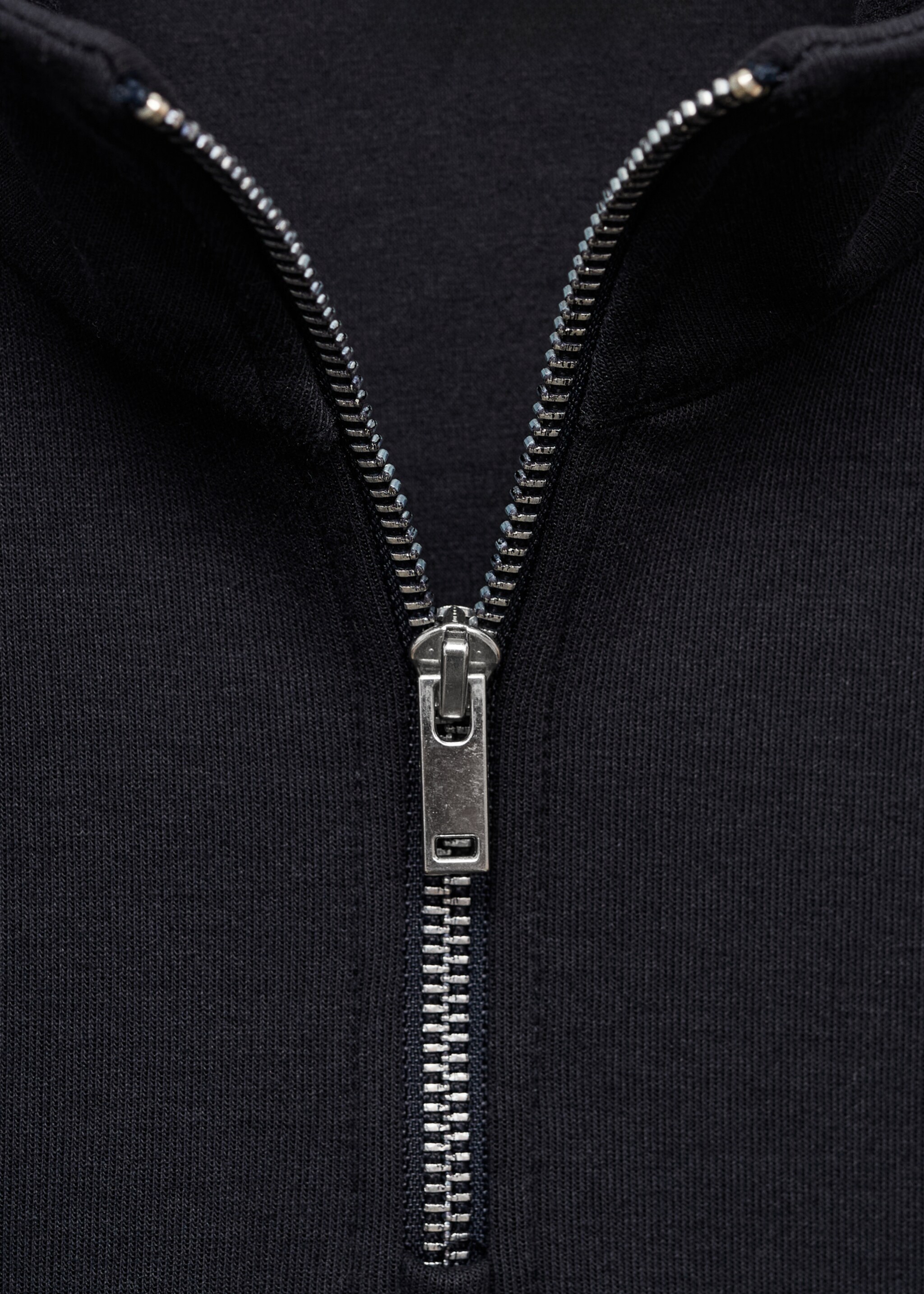 Sweat winny - Détail de l'article 8