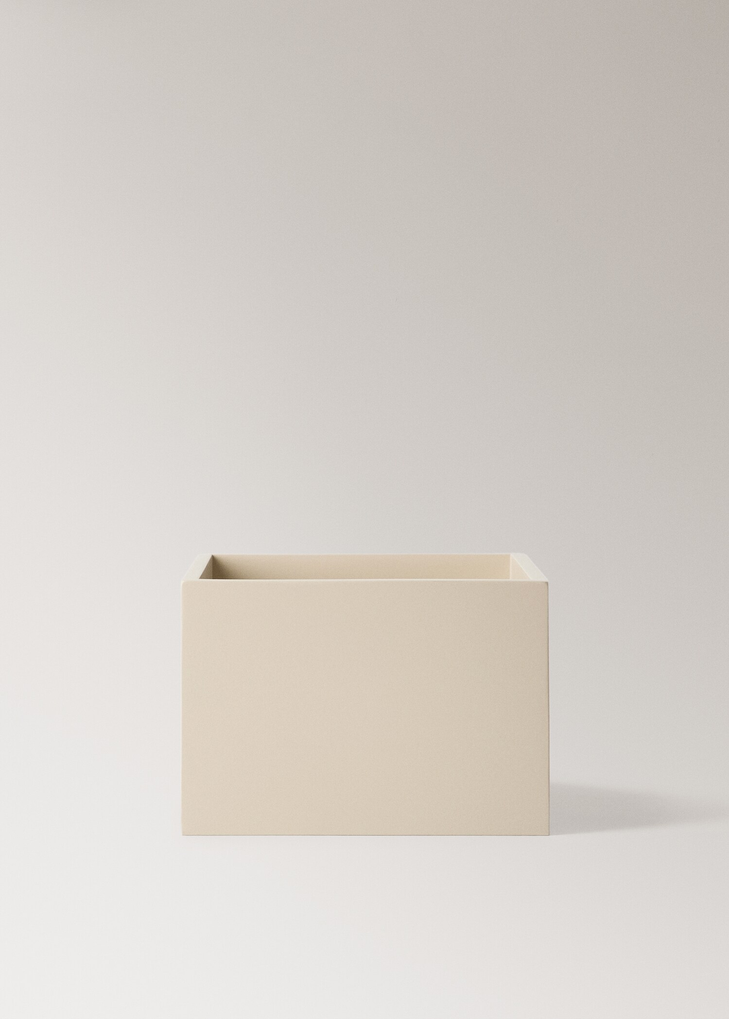 Small coloured children’s box - Article without model