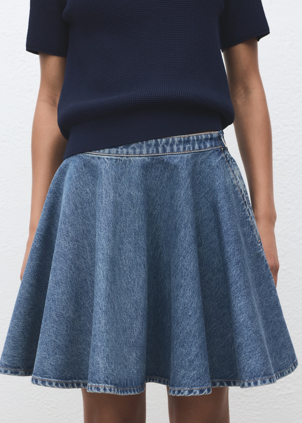 Short denim skirt