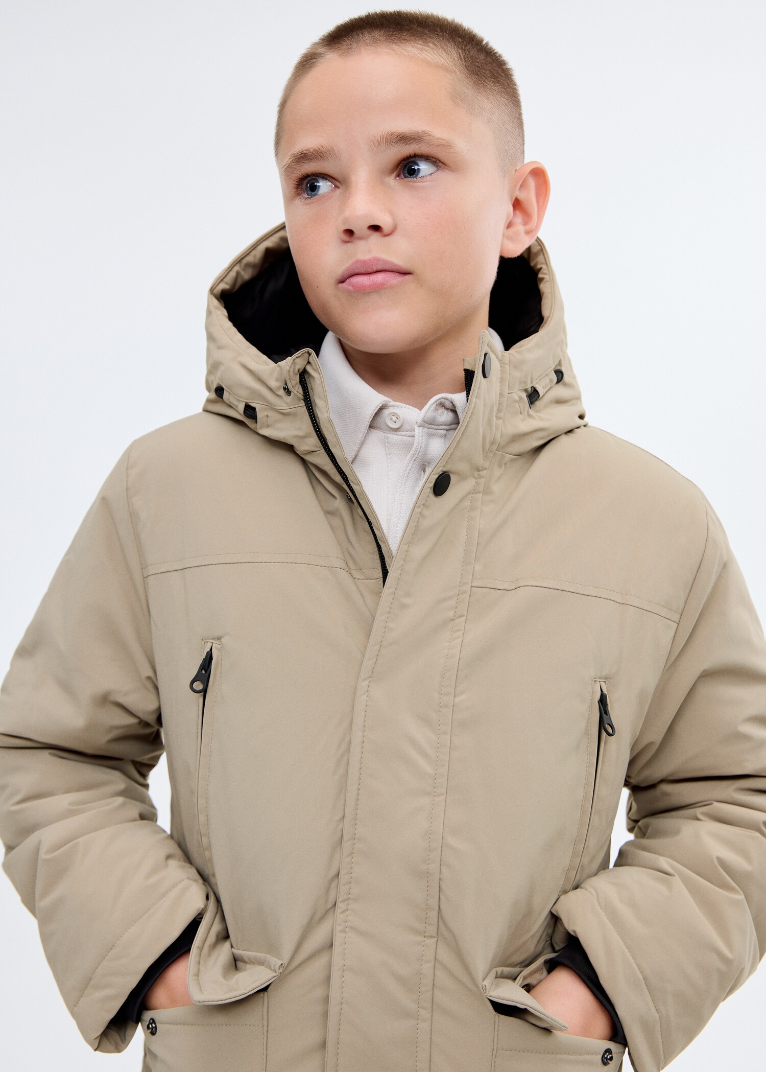 Anorak capuche poches - Plan moyen