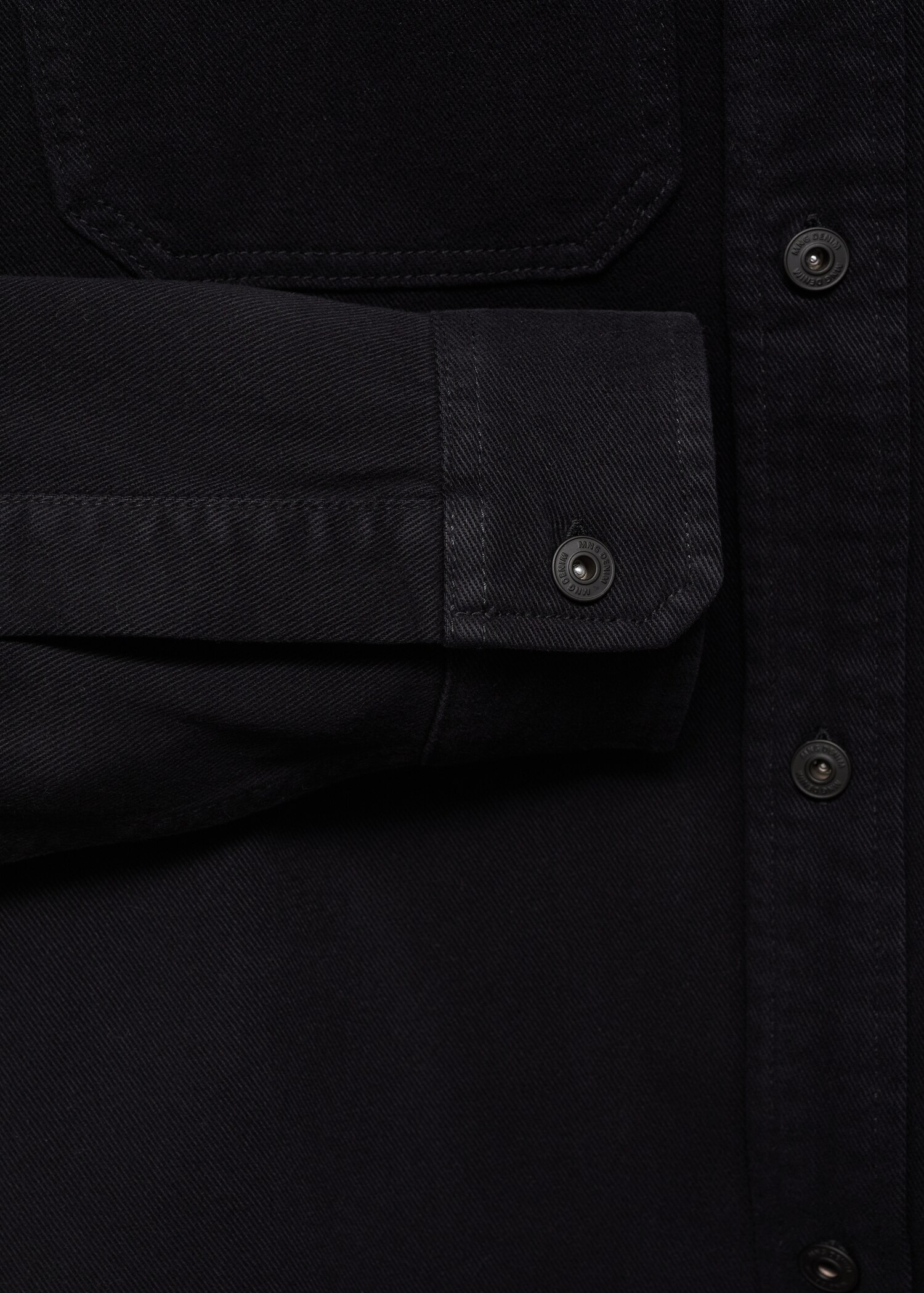 Denim overshirt pockets - Details of the article 0