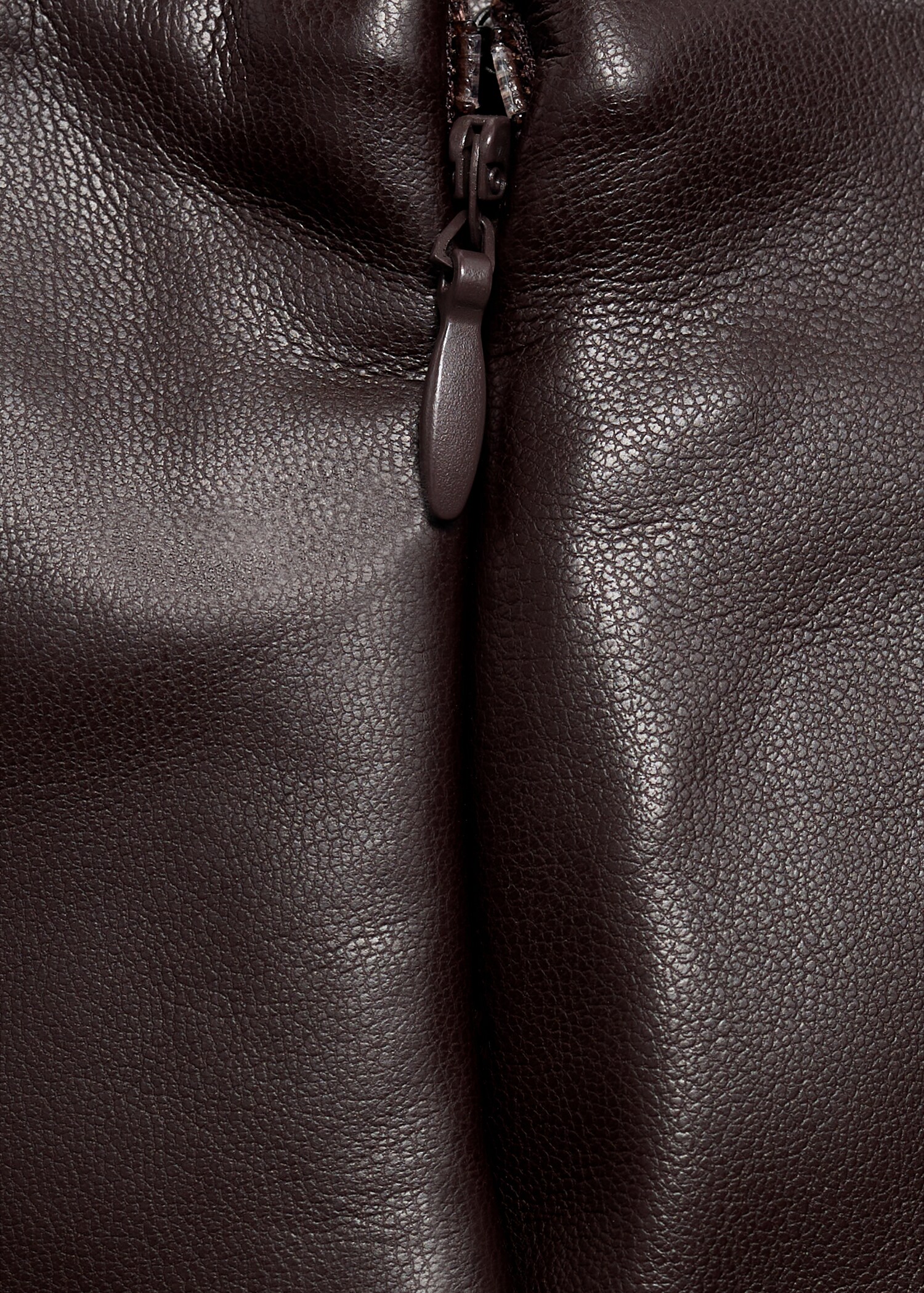 Leather-effect culottes - Details of the article 0