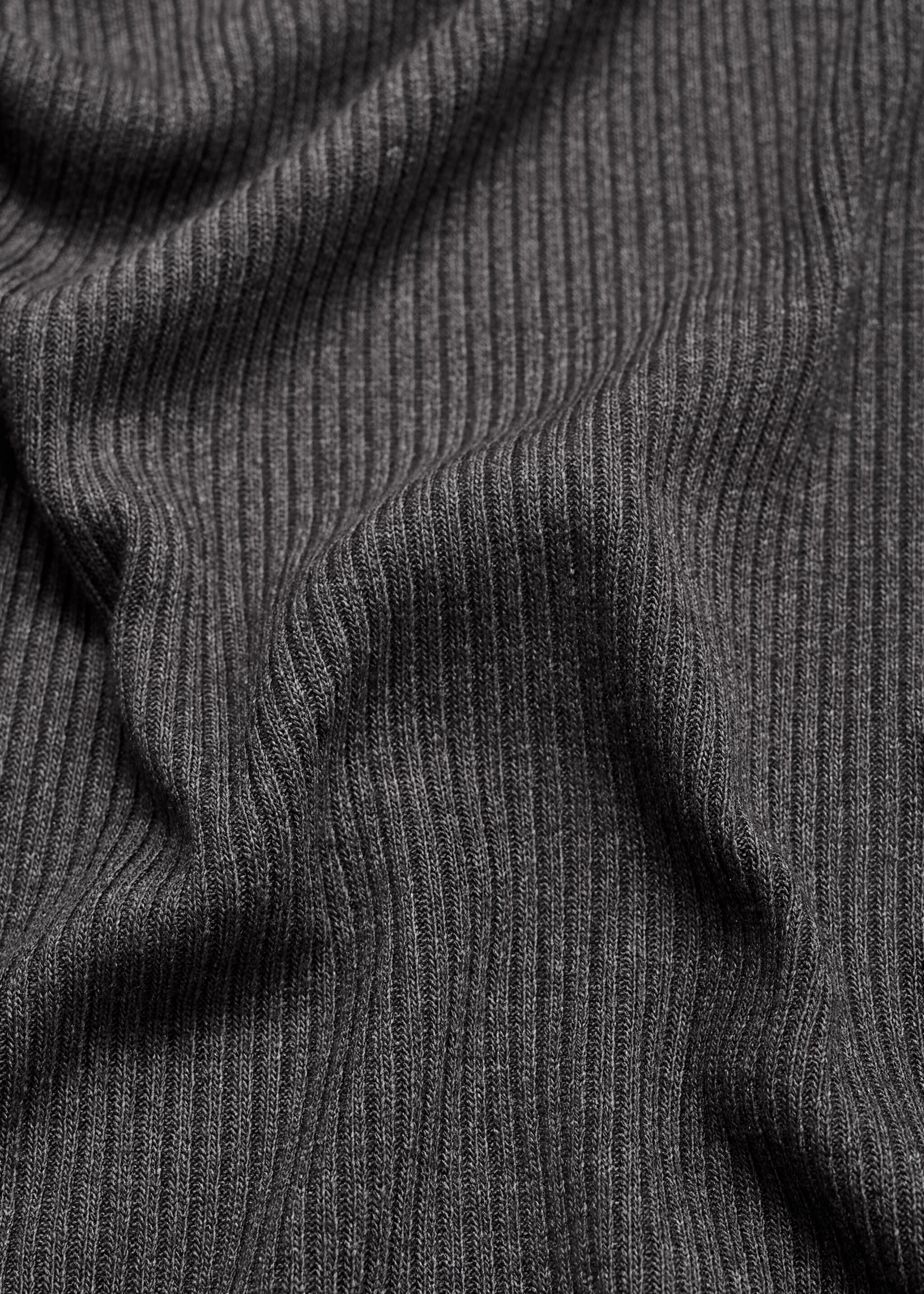 Sleeveless knitted dress - Details of the article 0, Grey. Ref: 17065792-00.