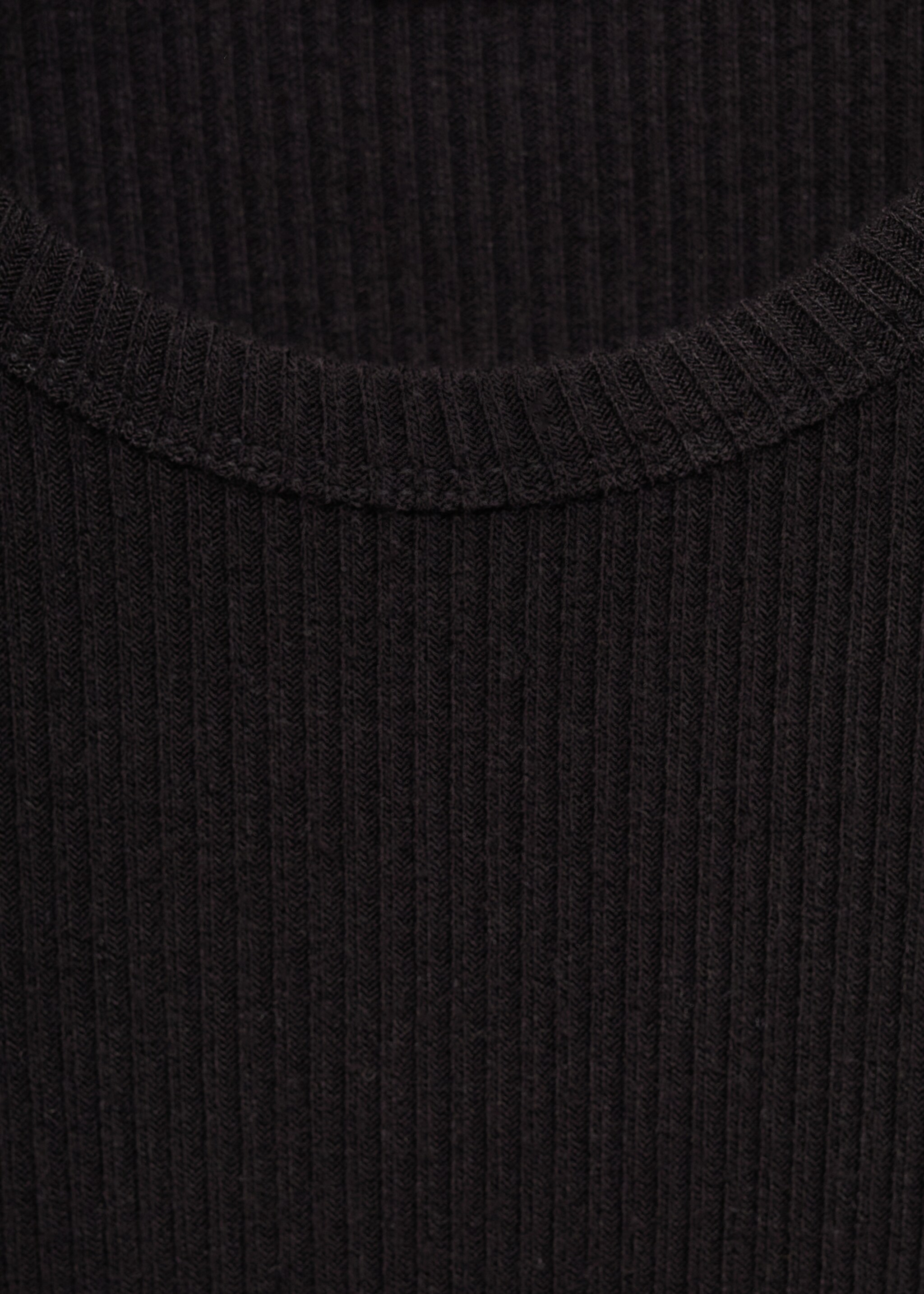 Sleeveless knitted dress - Details of the article 0, Black. Ref: 17065792-00.