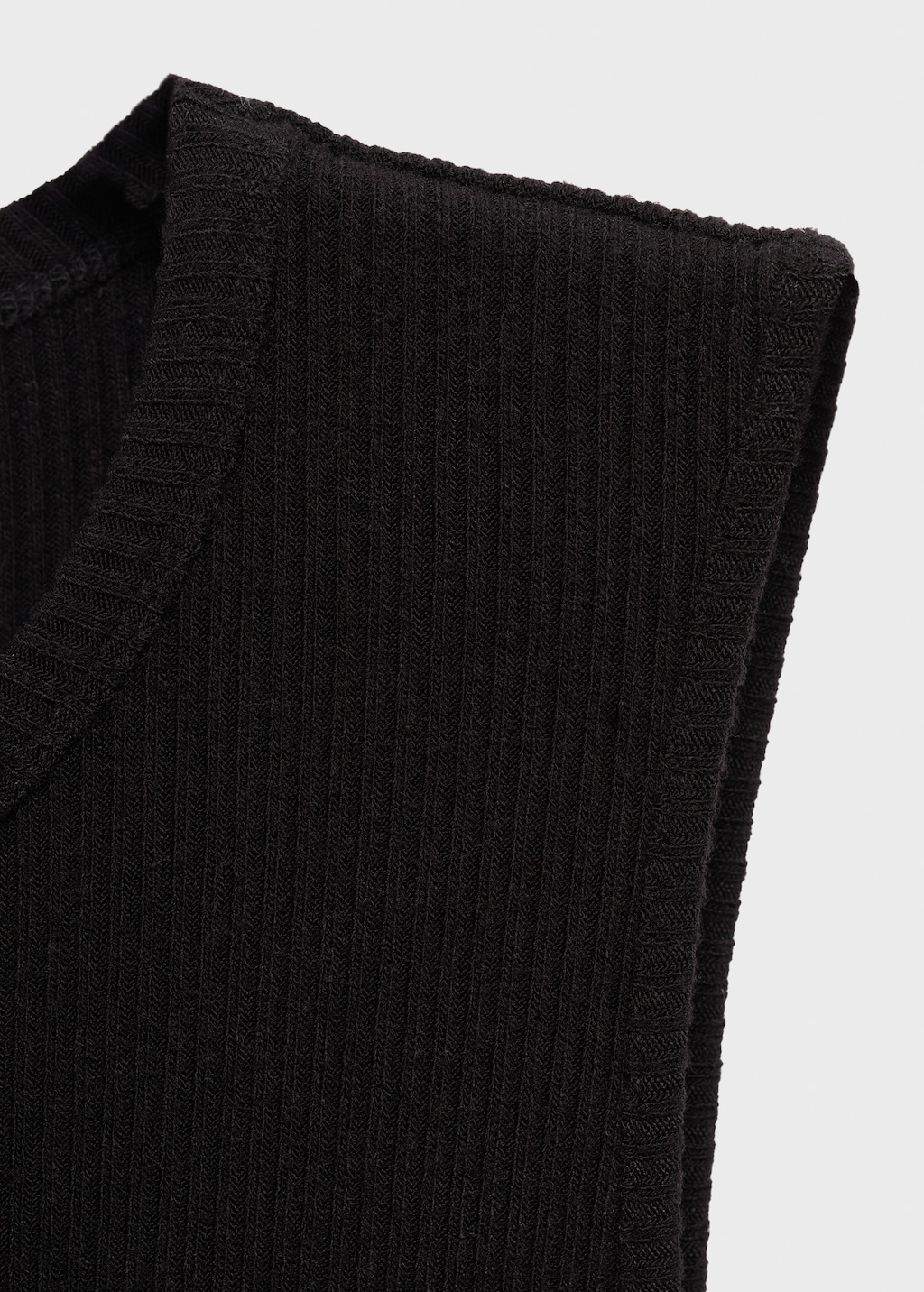 Sleeveless knitted dress