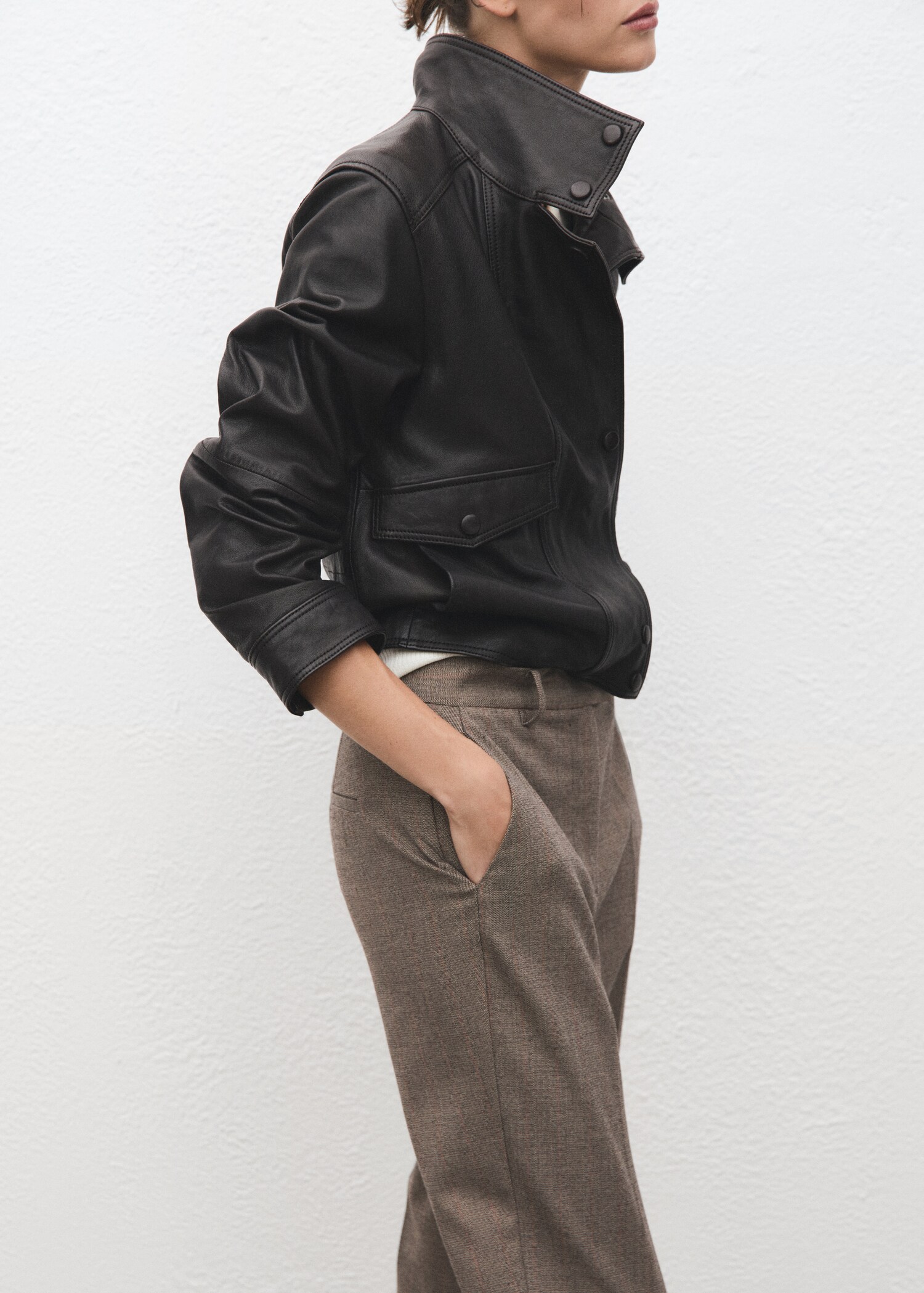 Slim cropped pinstripe trousers - Details of the article 1