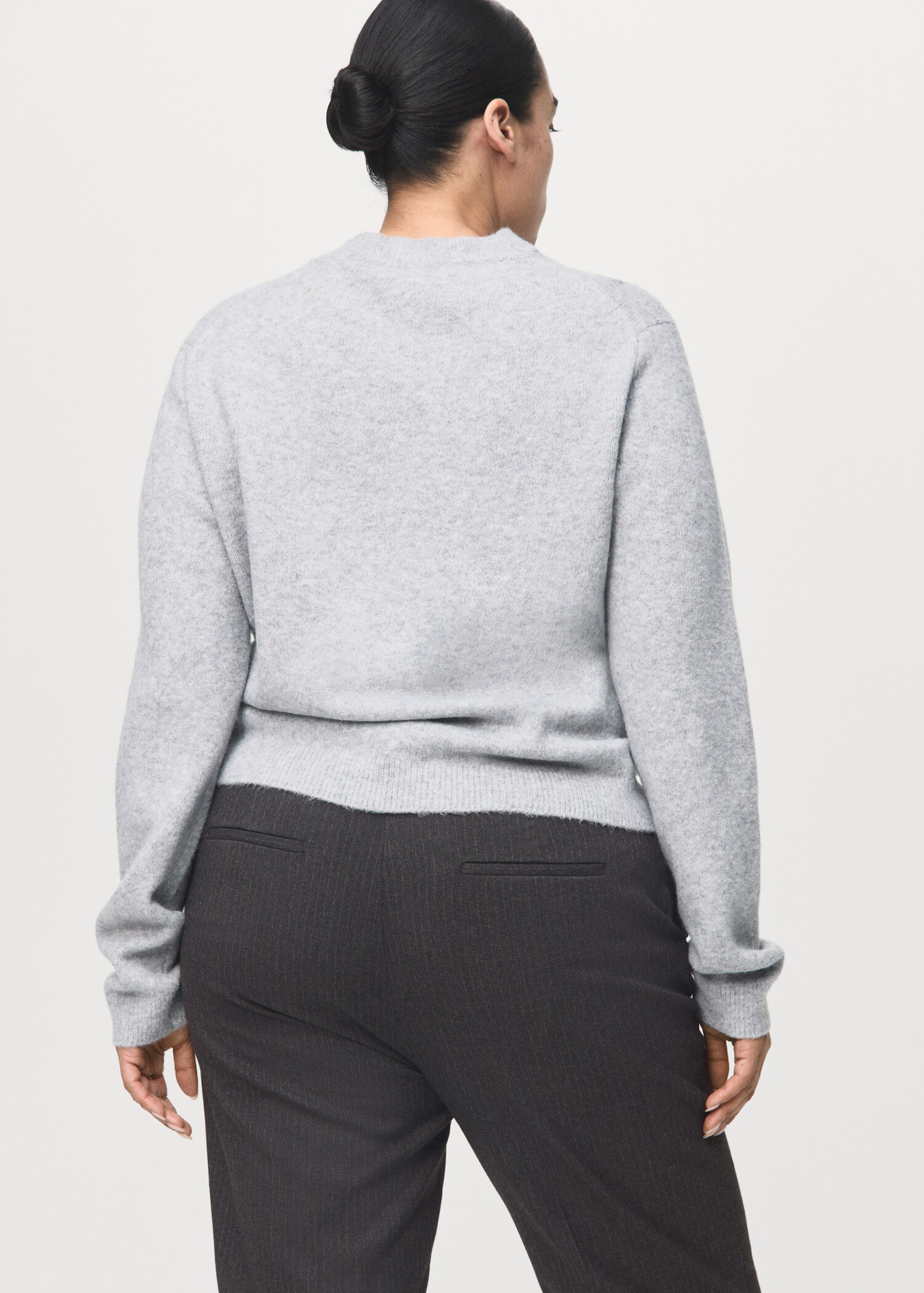 Cropped tailored pinstripe trousers - Details of the article 4