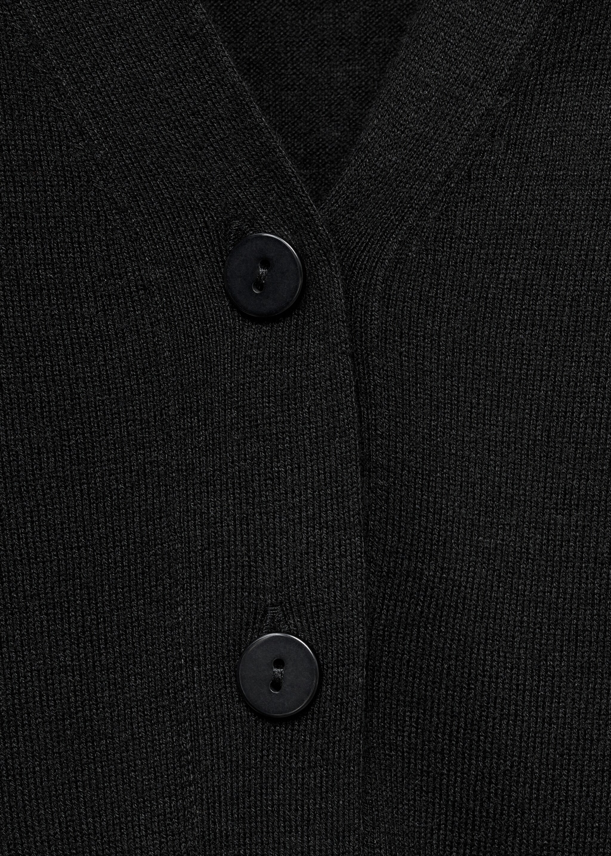V-neck knitted cardigan - Details of the article 8, Black. Ref: 17065803-00.