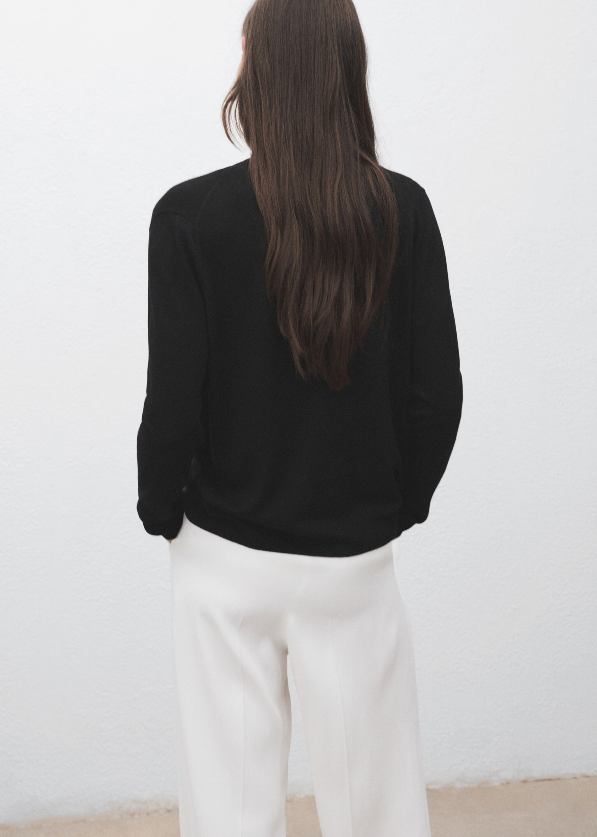 V-neck knitted cardigan - Reverse of the article, Black. Ref: 17065803-00.
