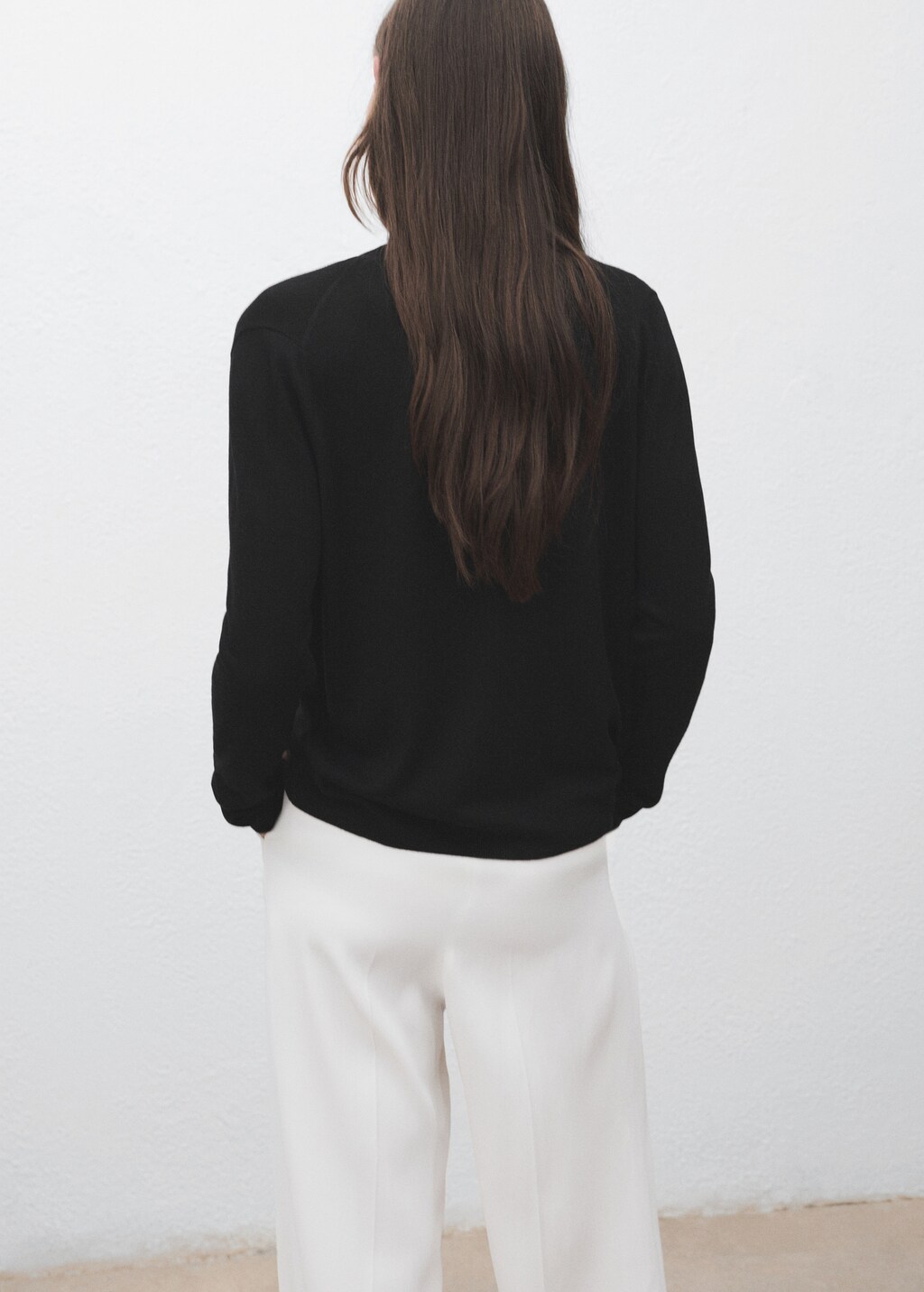 V-neck knitted cardigan