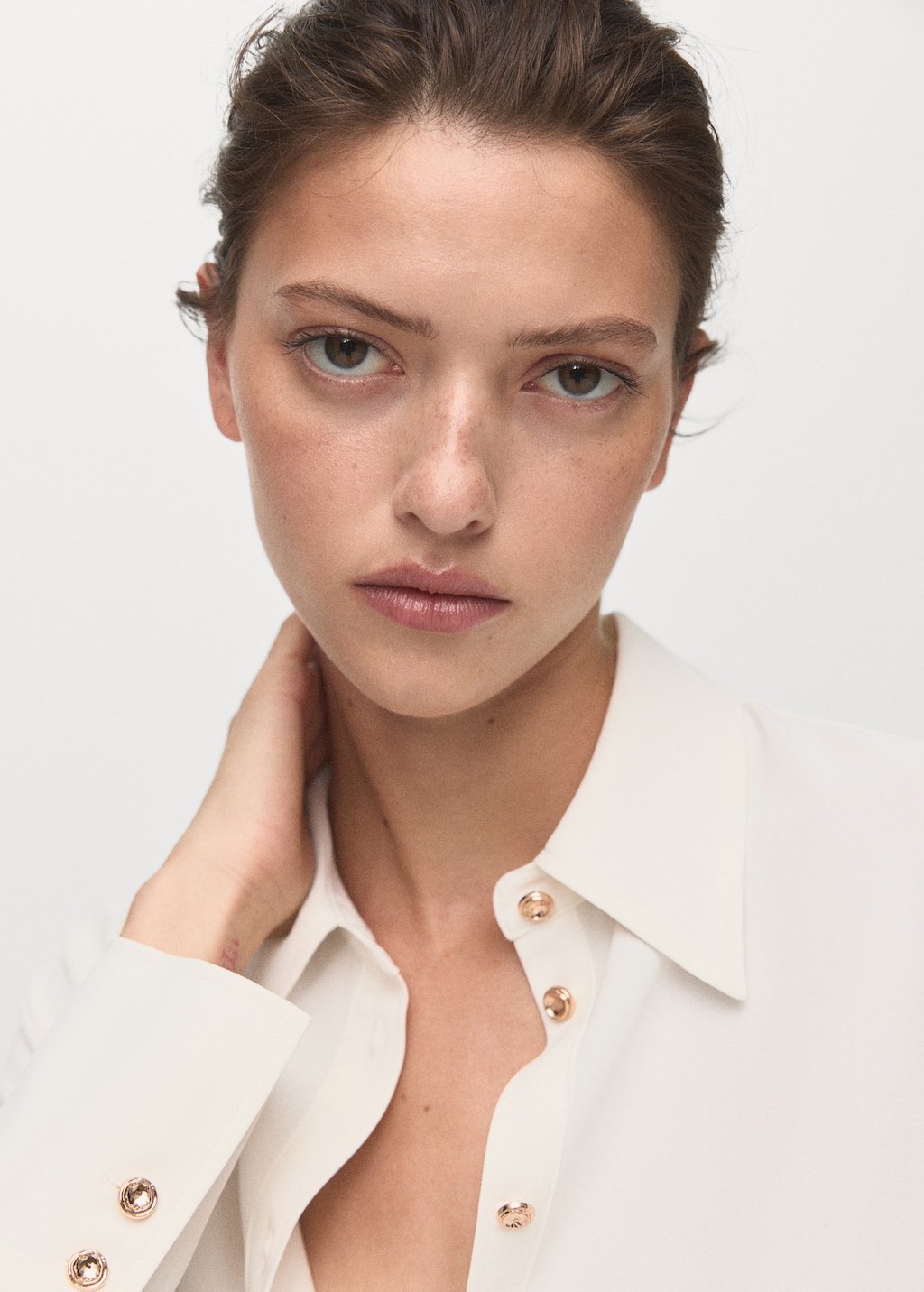 Shirt with jewel buttons