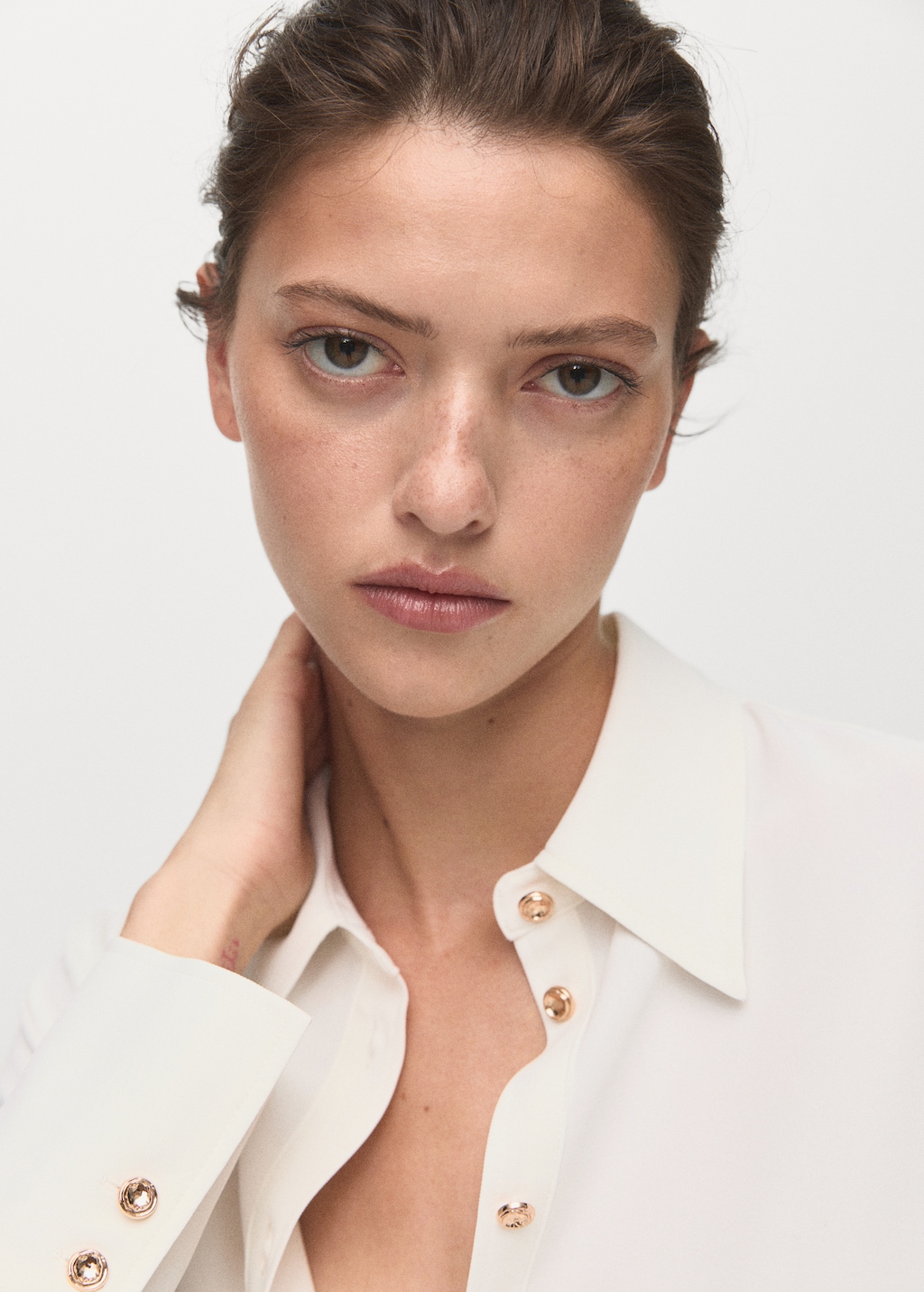 Shirt with jewel buttons