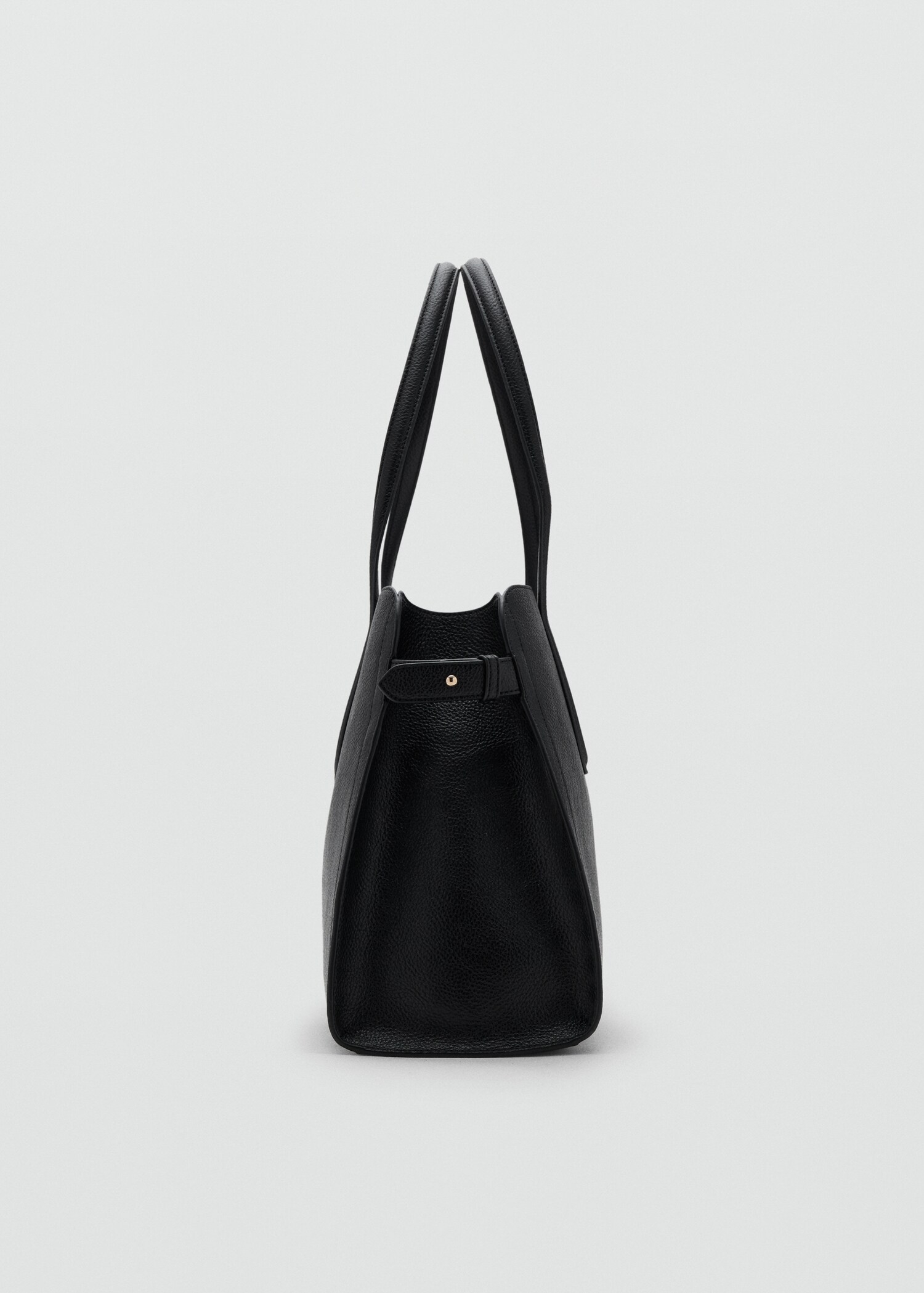 Medium bag with pebbled leather effect - Details of the article 1