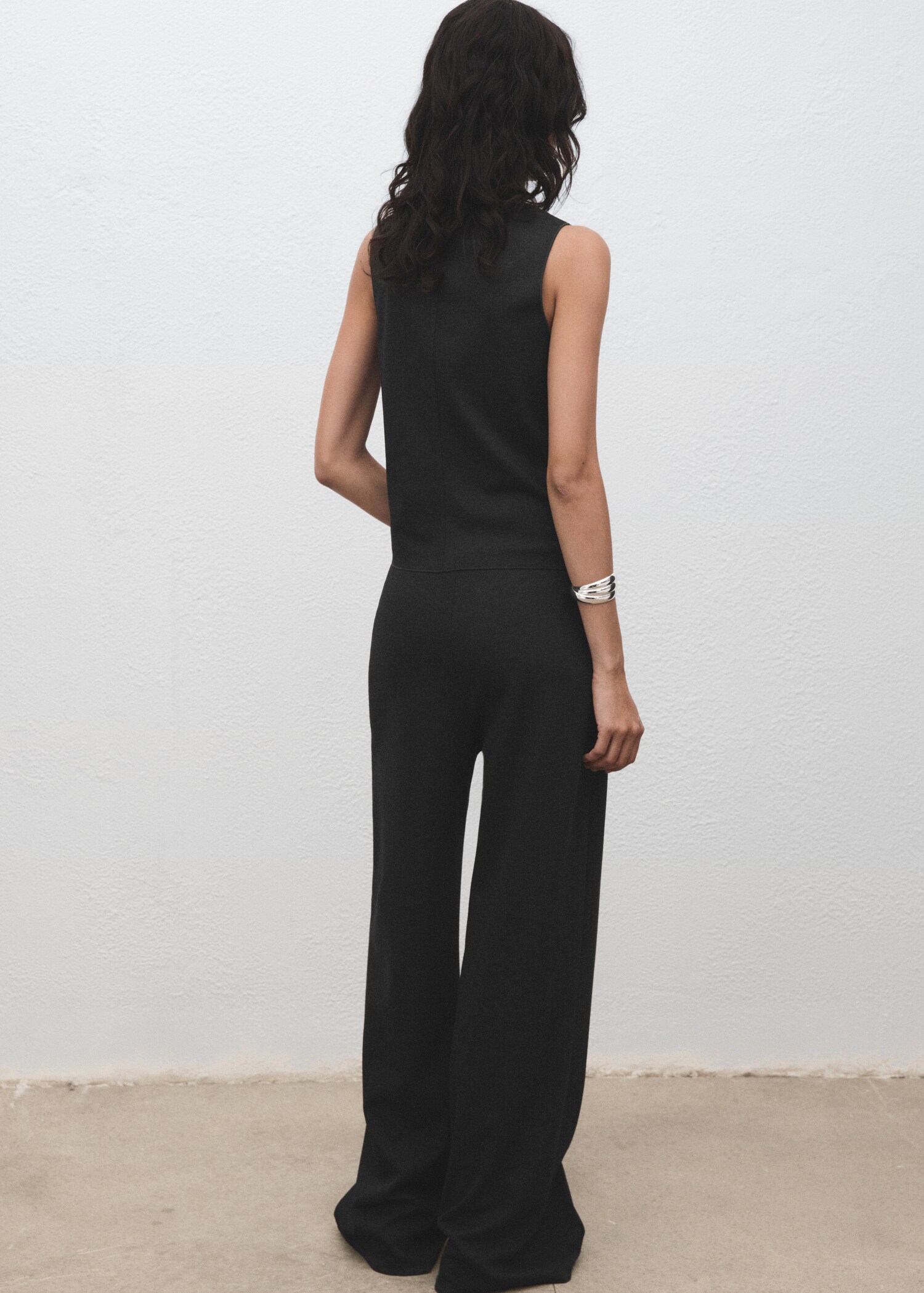 Straight-fit trousers with elastic waist - Reverse of the article