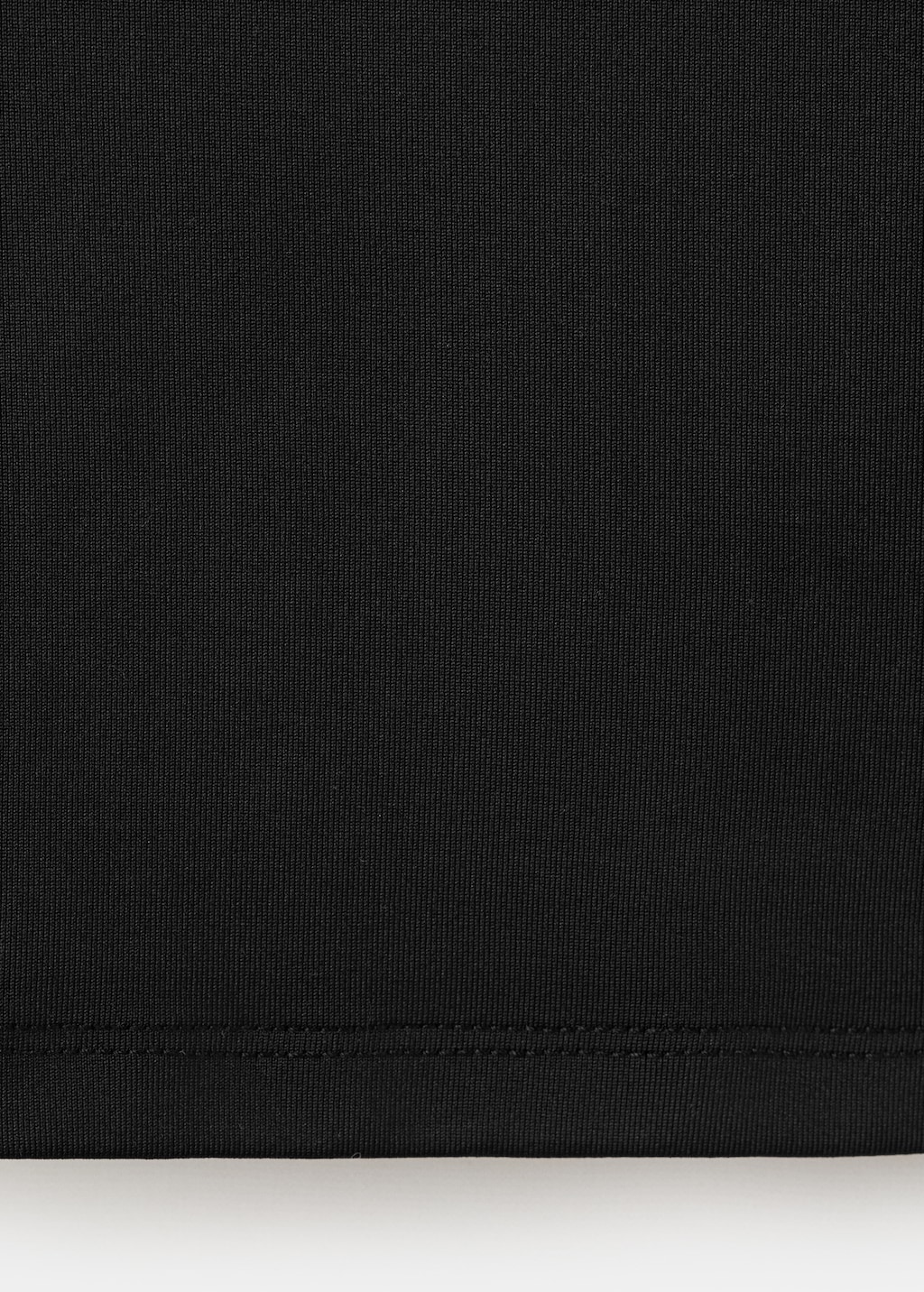 Three-quarter sleeve t-shirt