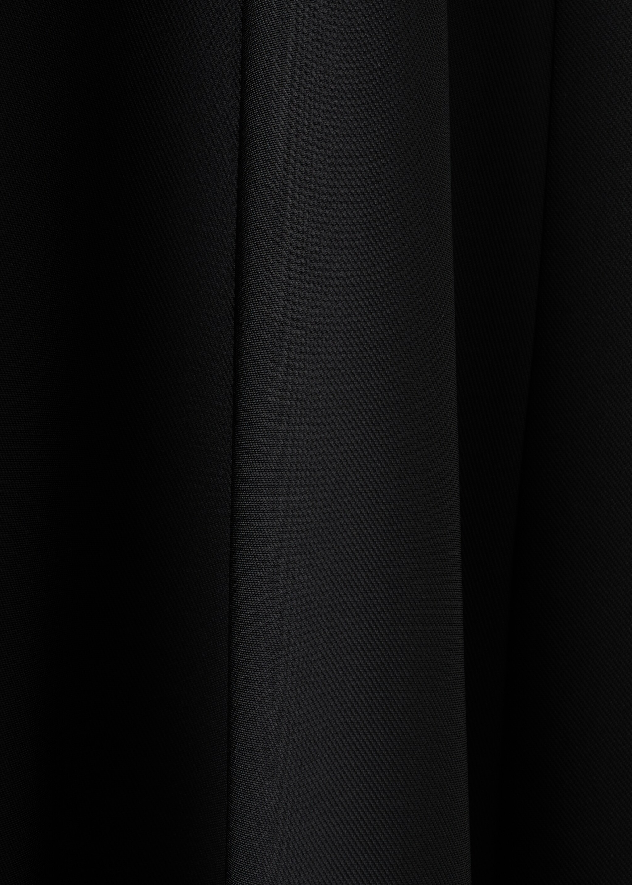 Vestido com gola halter e pregas - Pormenor do artigo 0, Preto. Ref: 17065826-00.