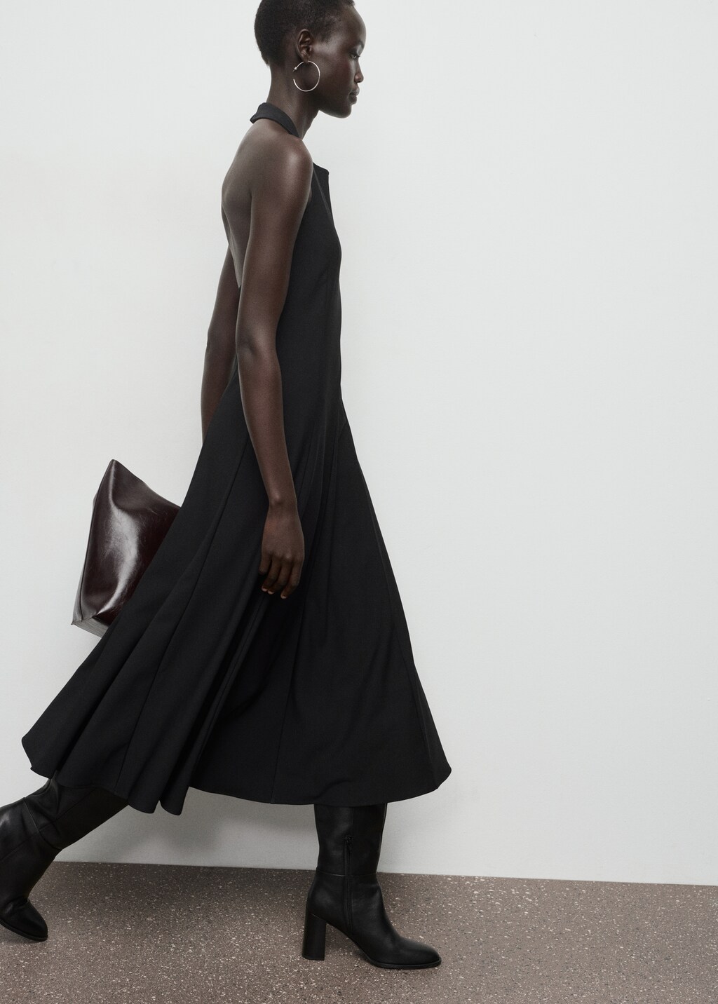 Halter-neck pleated dress