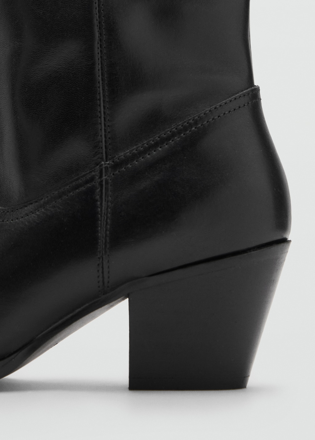 Heeled leather boots - image 3