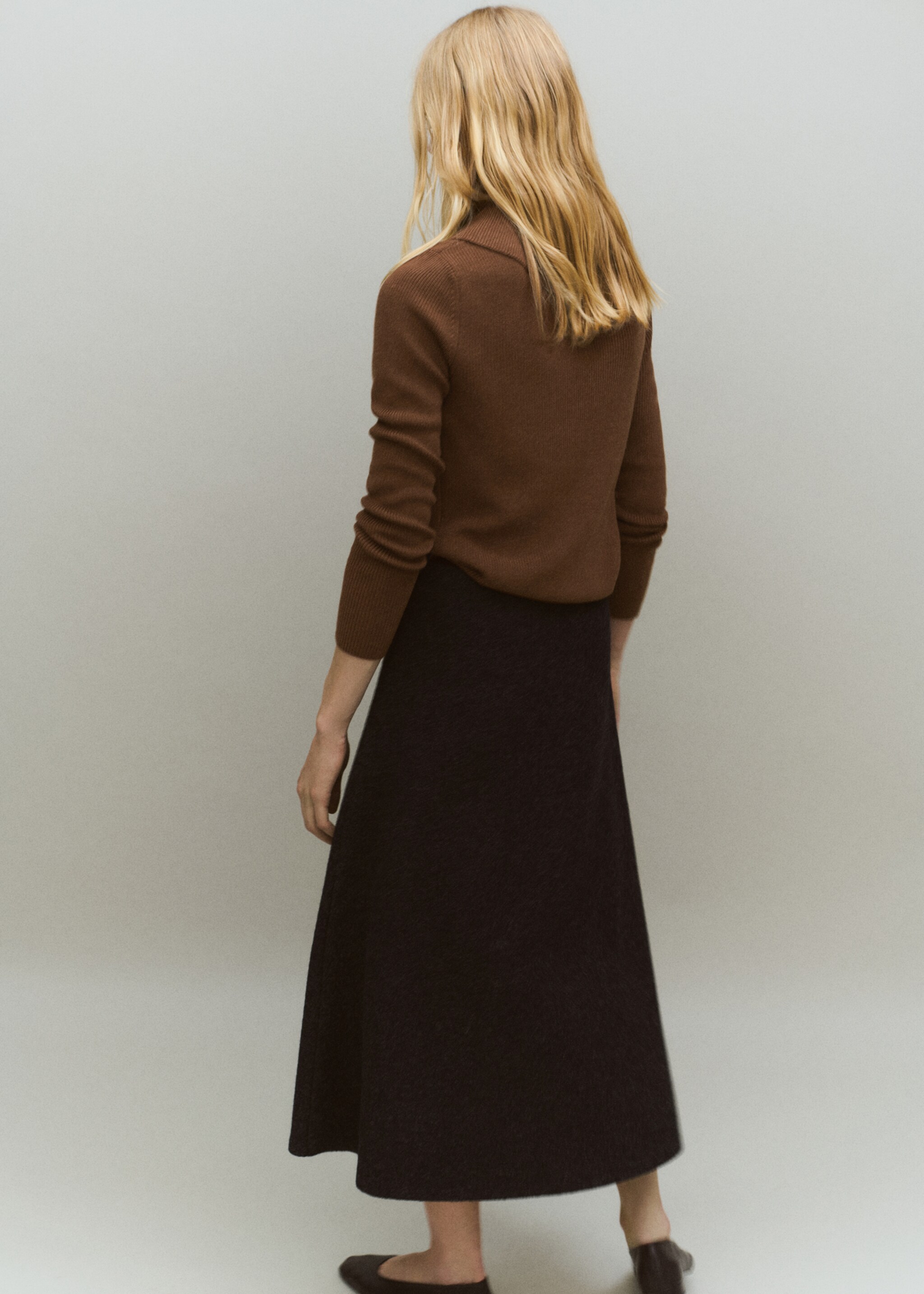 Sweater with asymmetrical neck and buttons - Reverse of the article, Caramel. Ref: 17065982-00.