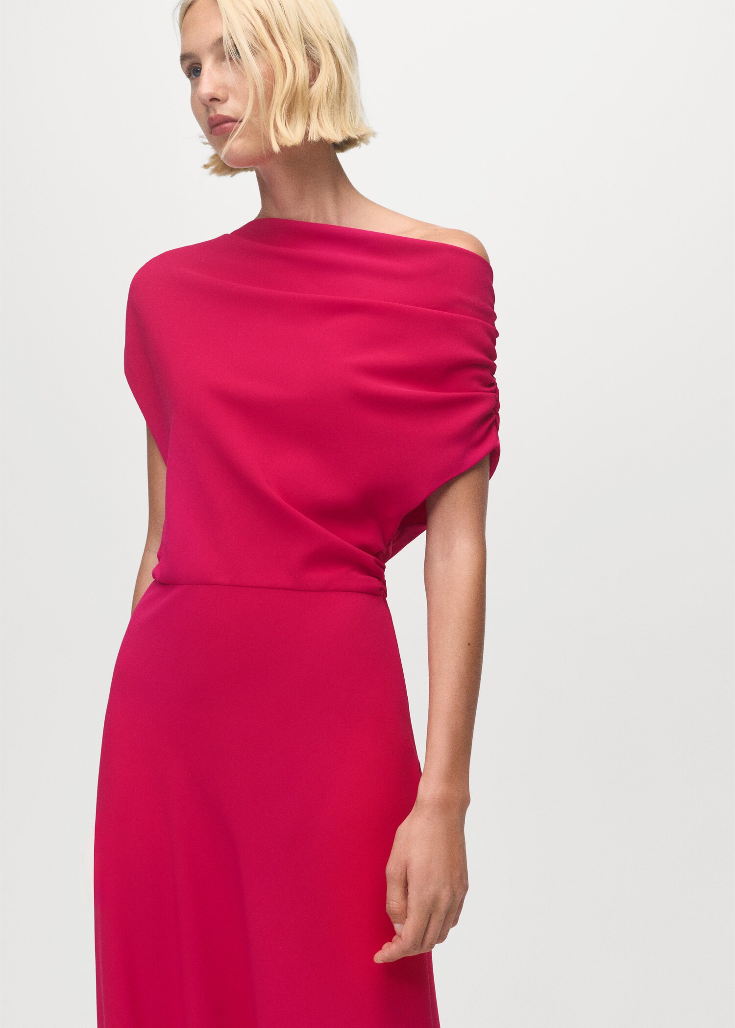 Asymmetrical midi-dress - Medium plane