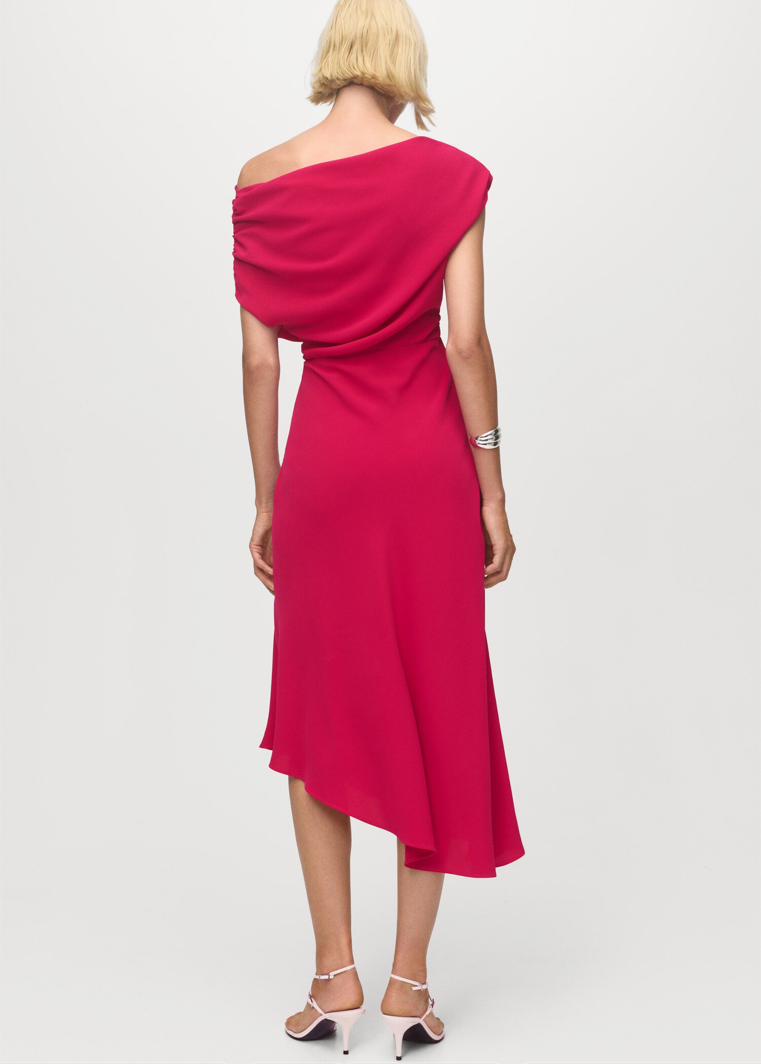 Asymmetrical midi-dress - Reverse of the article
