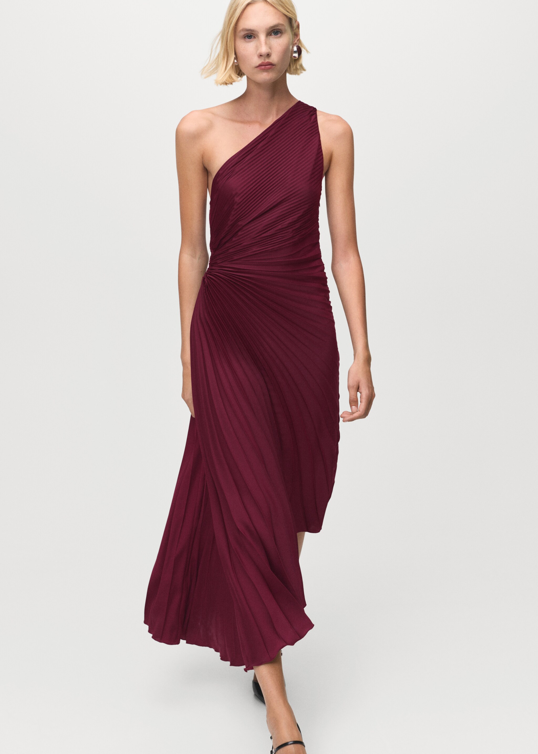 Asymmetrical pleated dress with opening - Details of the article 2, Purple. Ref: 17065999-00.