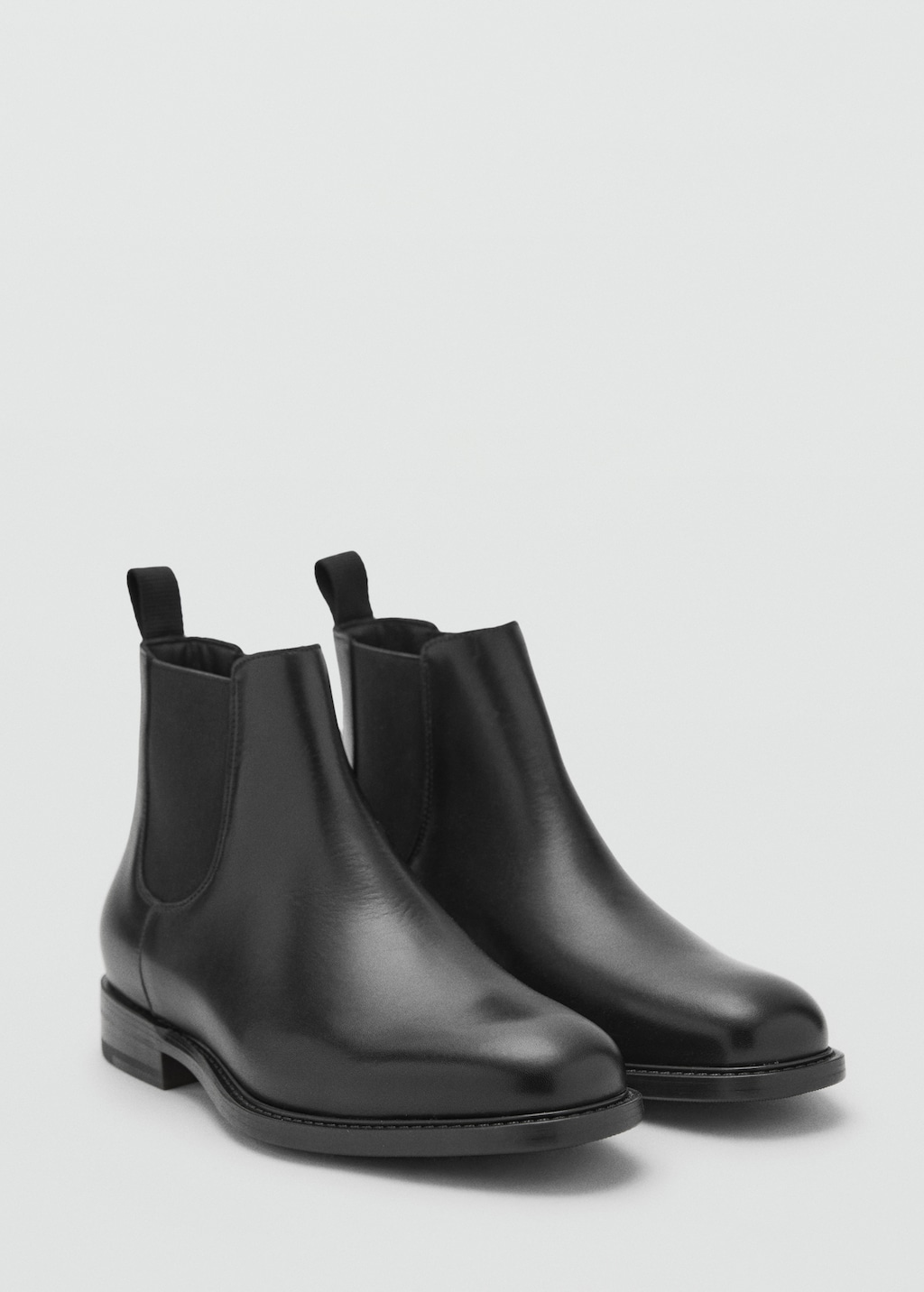 Polished leather chelsea boots
