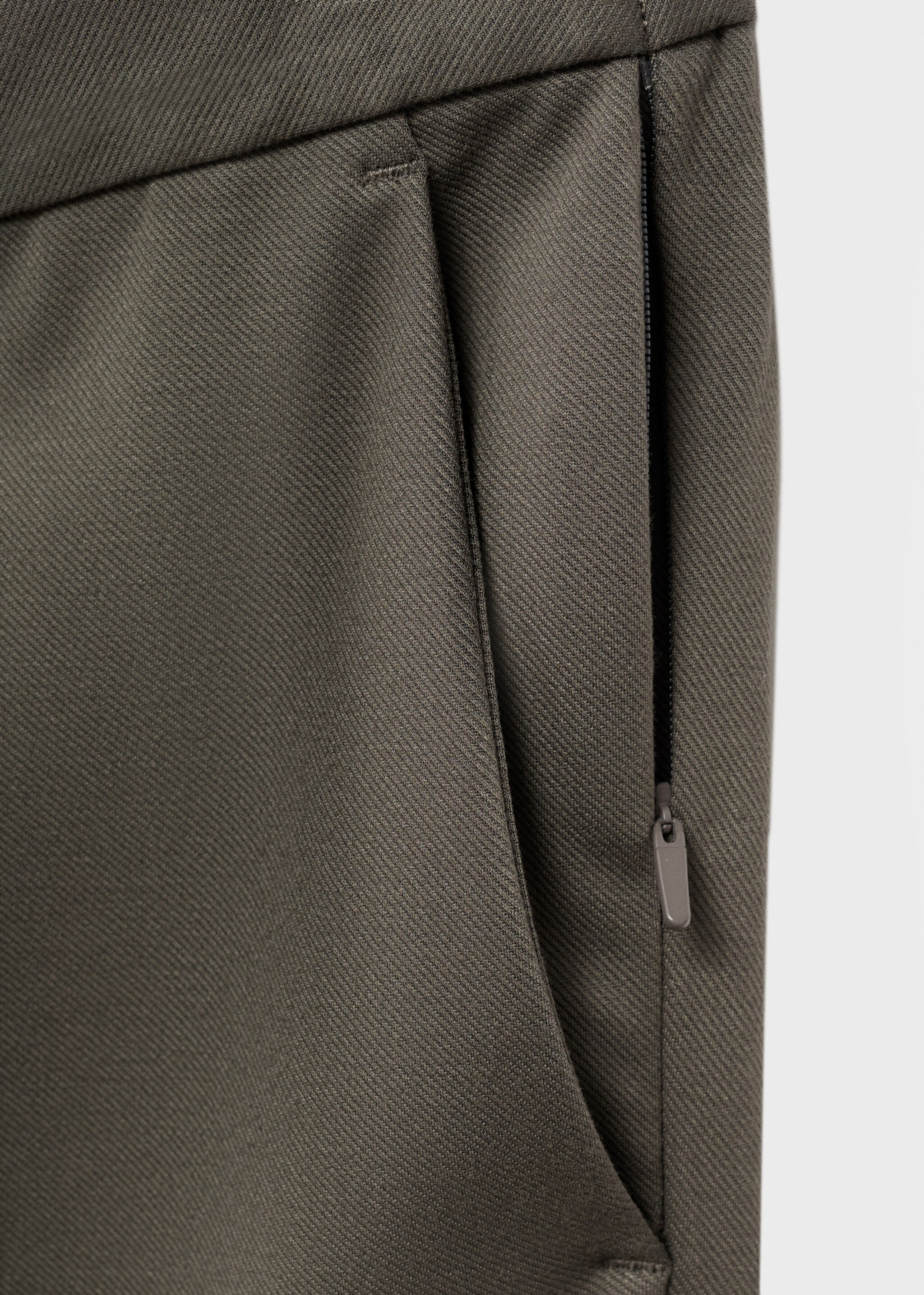 Pantalon slim-fit comfort stretch cordon - Détail de l'article 0, Marron moyen. Ref: 17066326-00.
