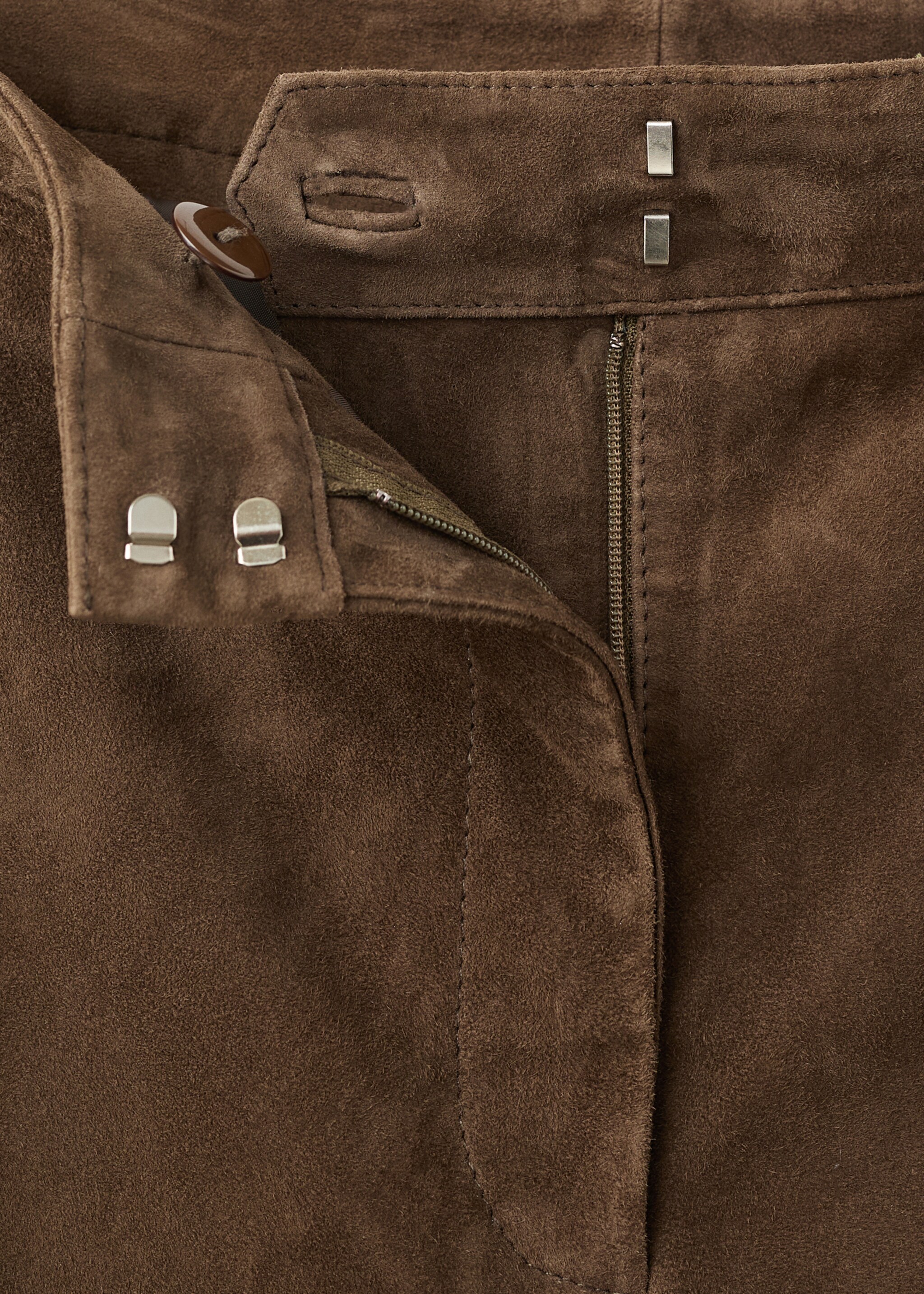 100% suede flared pants - Details of the article 8, Khaki. Ref: 17066344-00.