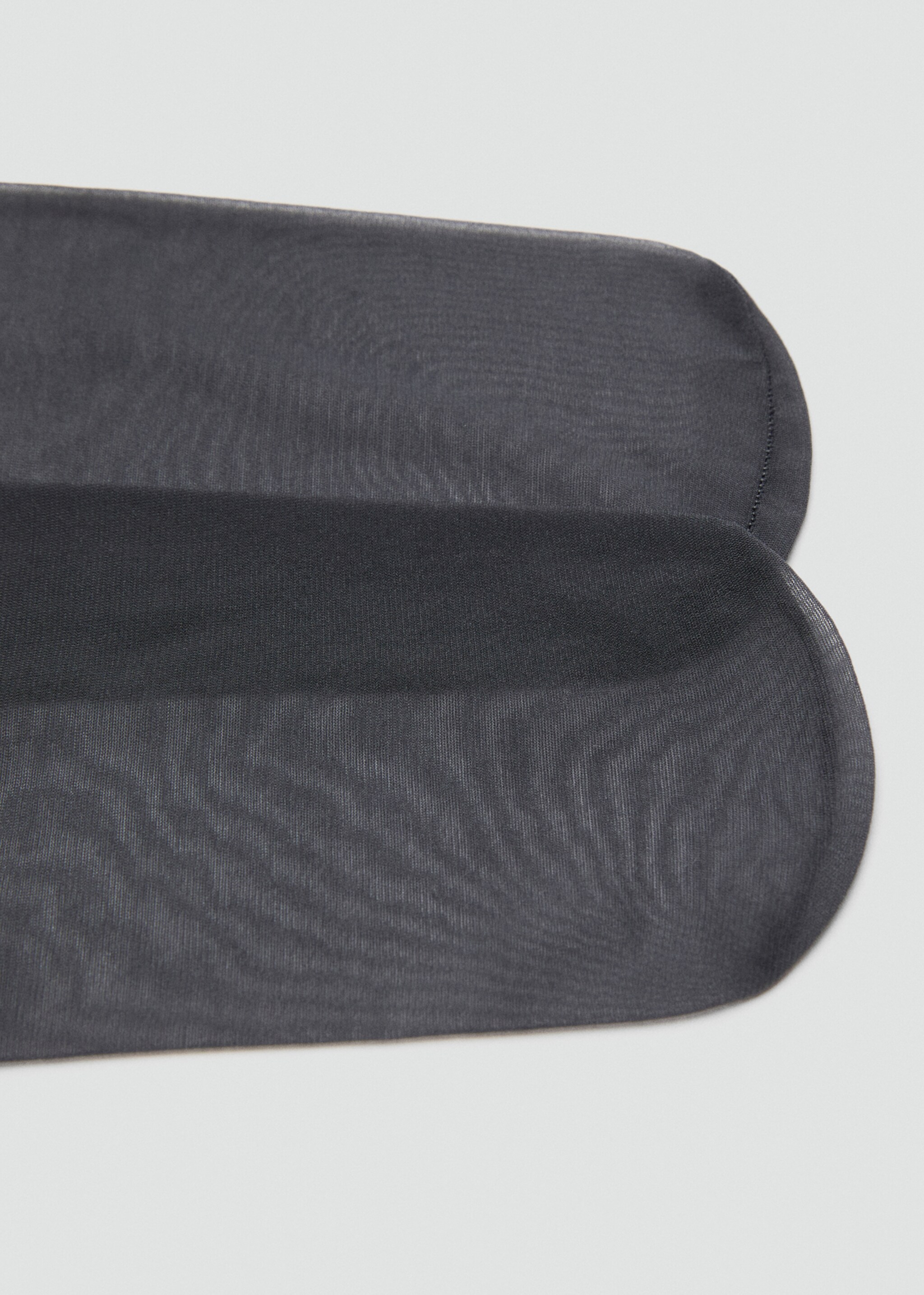 Collants voiles fins - Plan moyen, Gris. Ref: 17066352-00.
