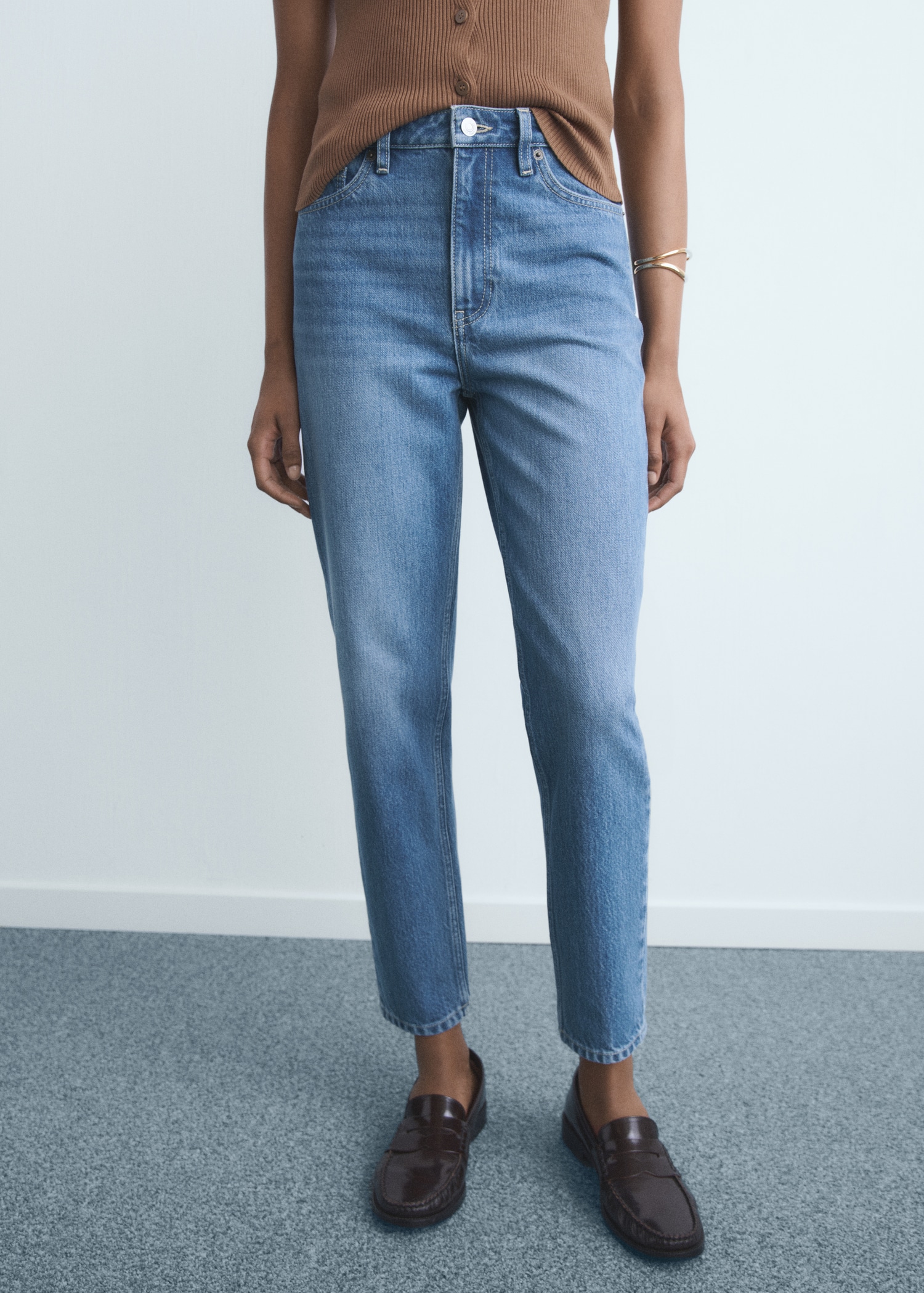 Jeans Mom2000 mom tiro alto Mujer MNG Honduras1