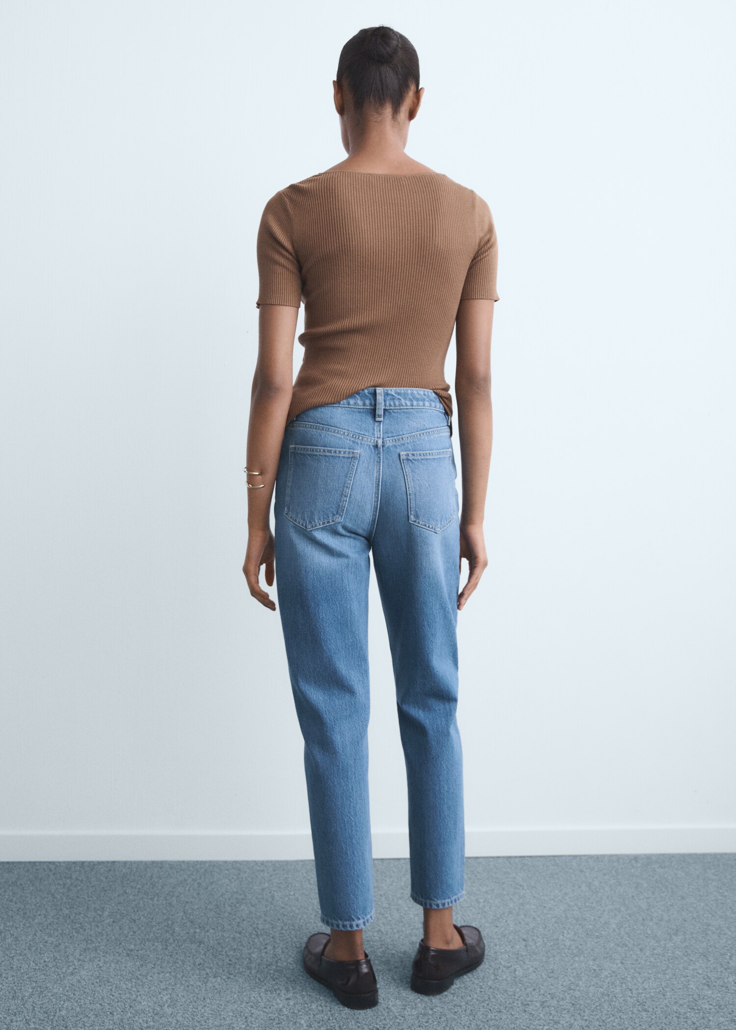 Mom2000 high-rise jeans - Reverse of the article