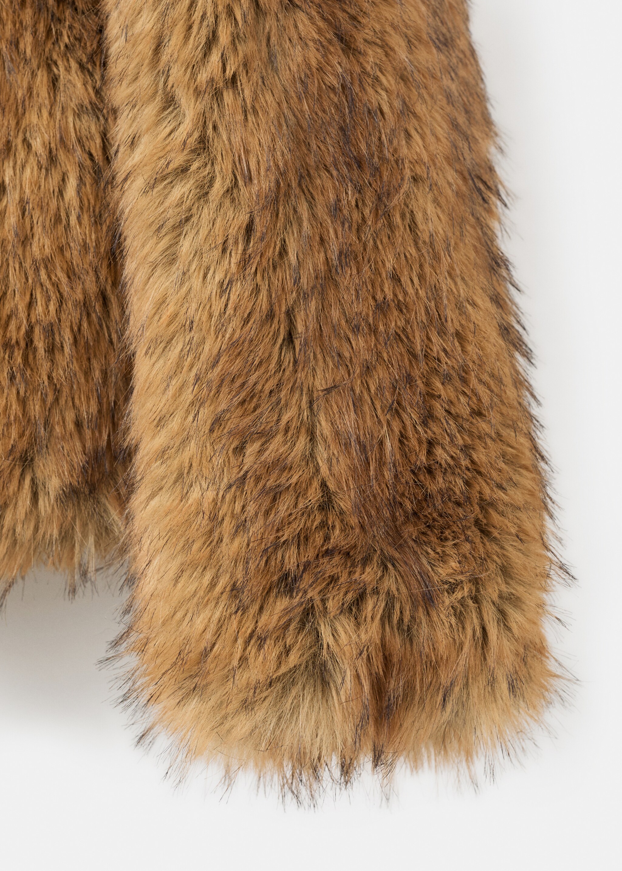 Fur-effect jacket with lapels - Details of the article 0, Brown. Ref: 17066357-00.