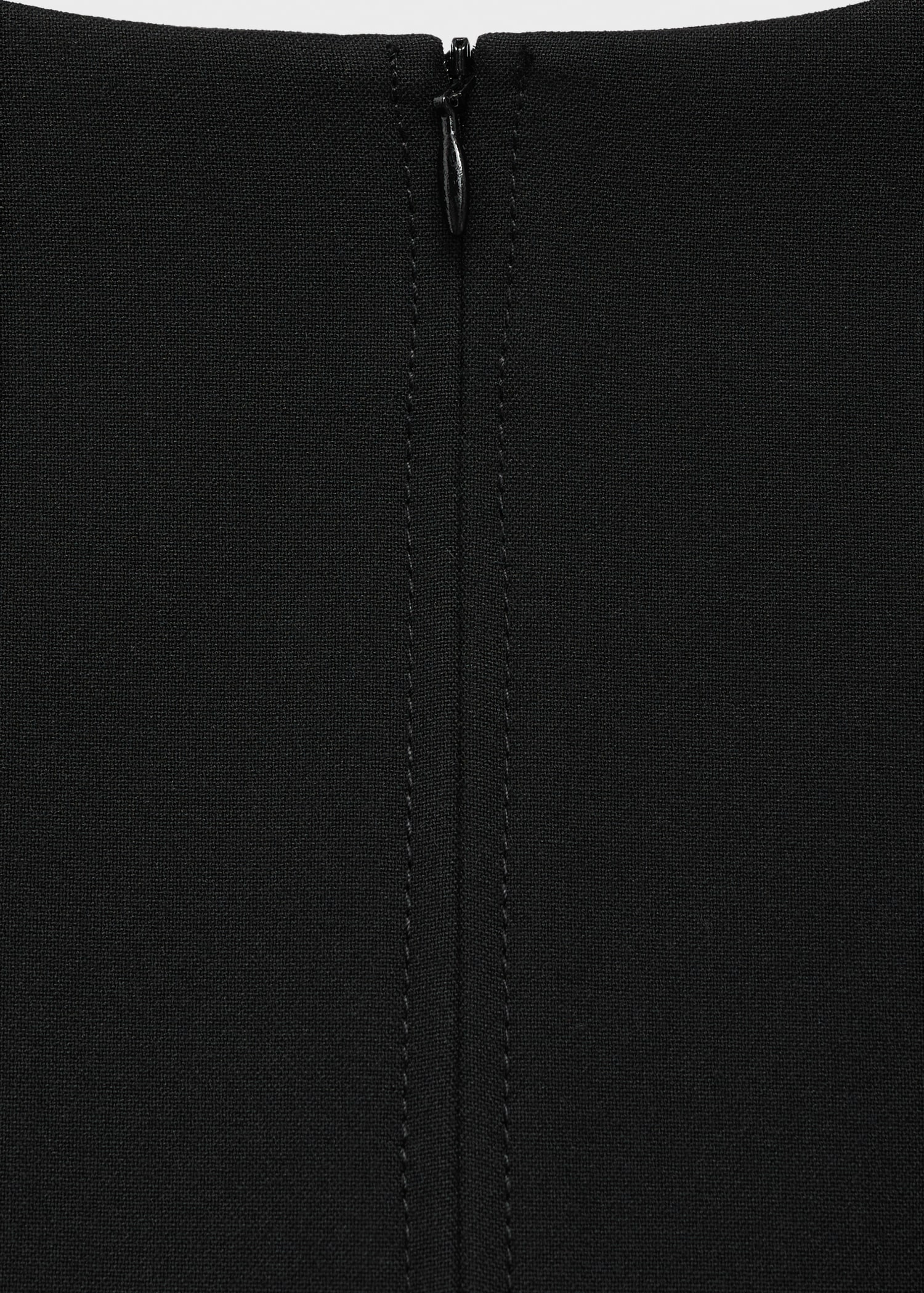 Robe courte à poche - Détail de l'article 8