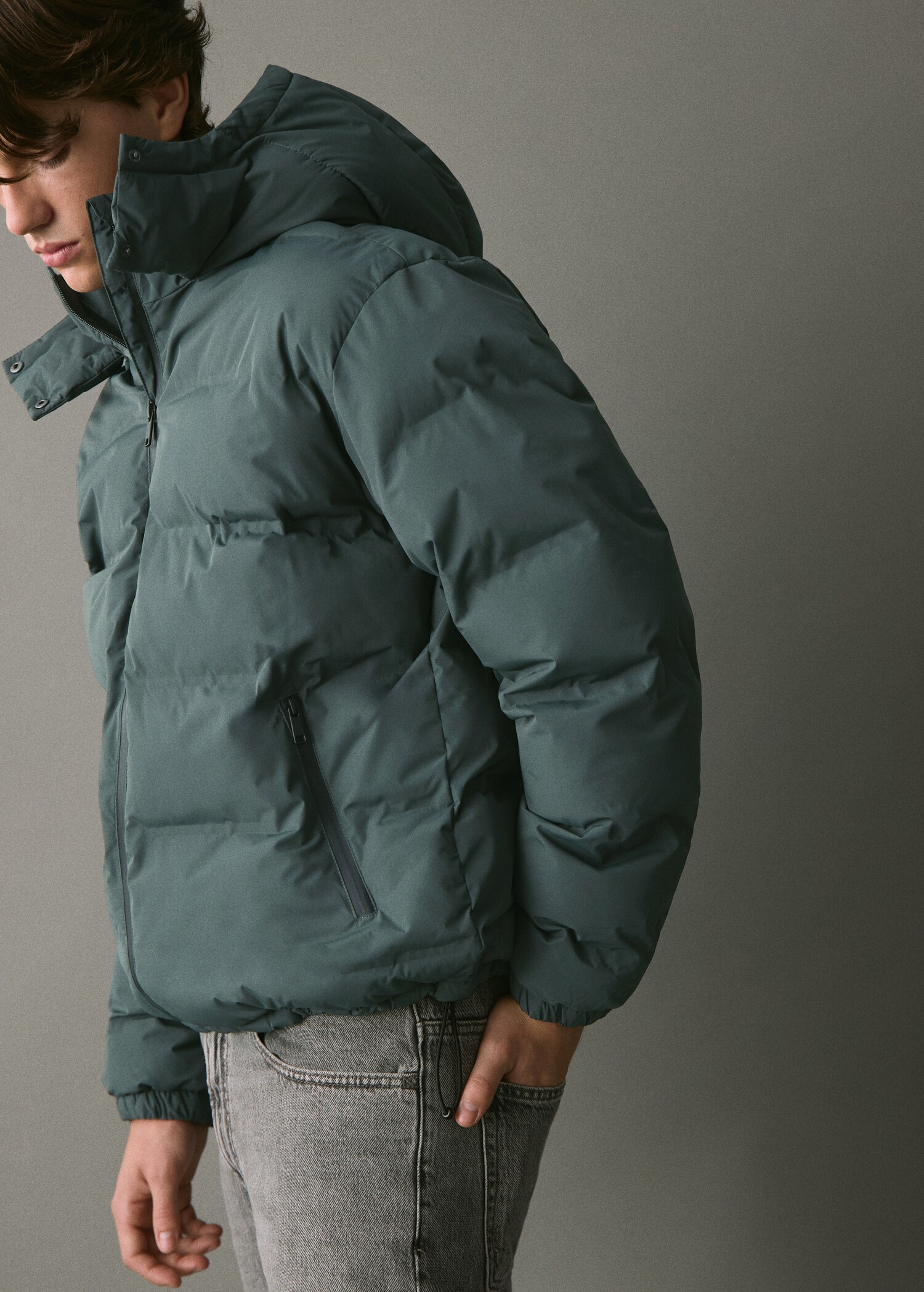 Hood quilted coat - Details of the article 1