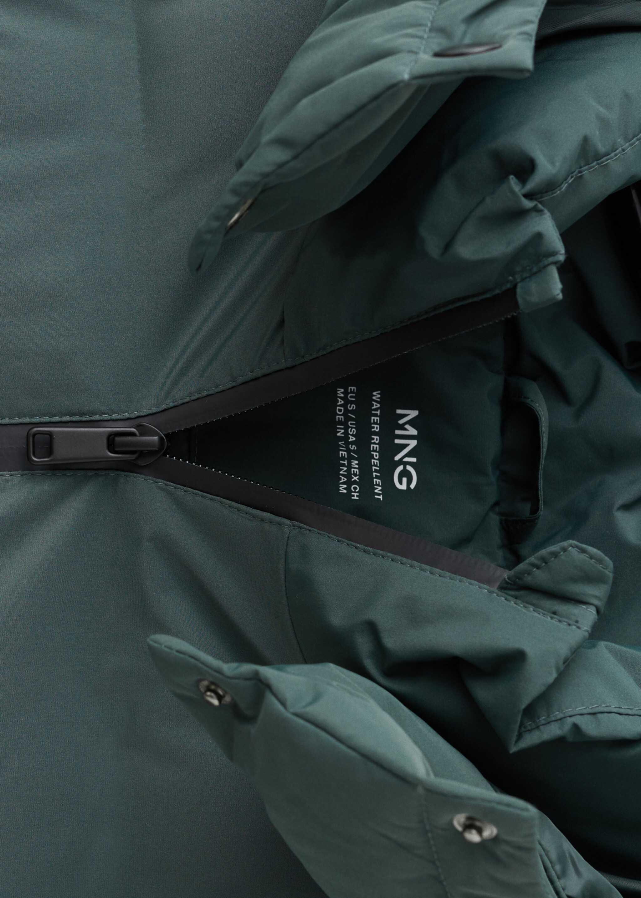 Hood quilted coat - Details of the article 8, Pastel Green. Ref: 17066720-00.