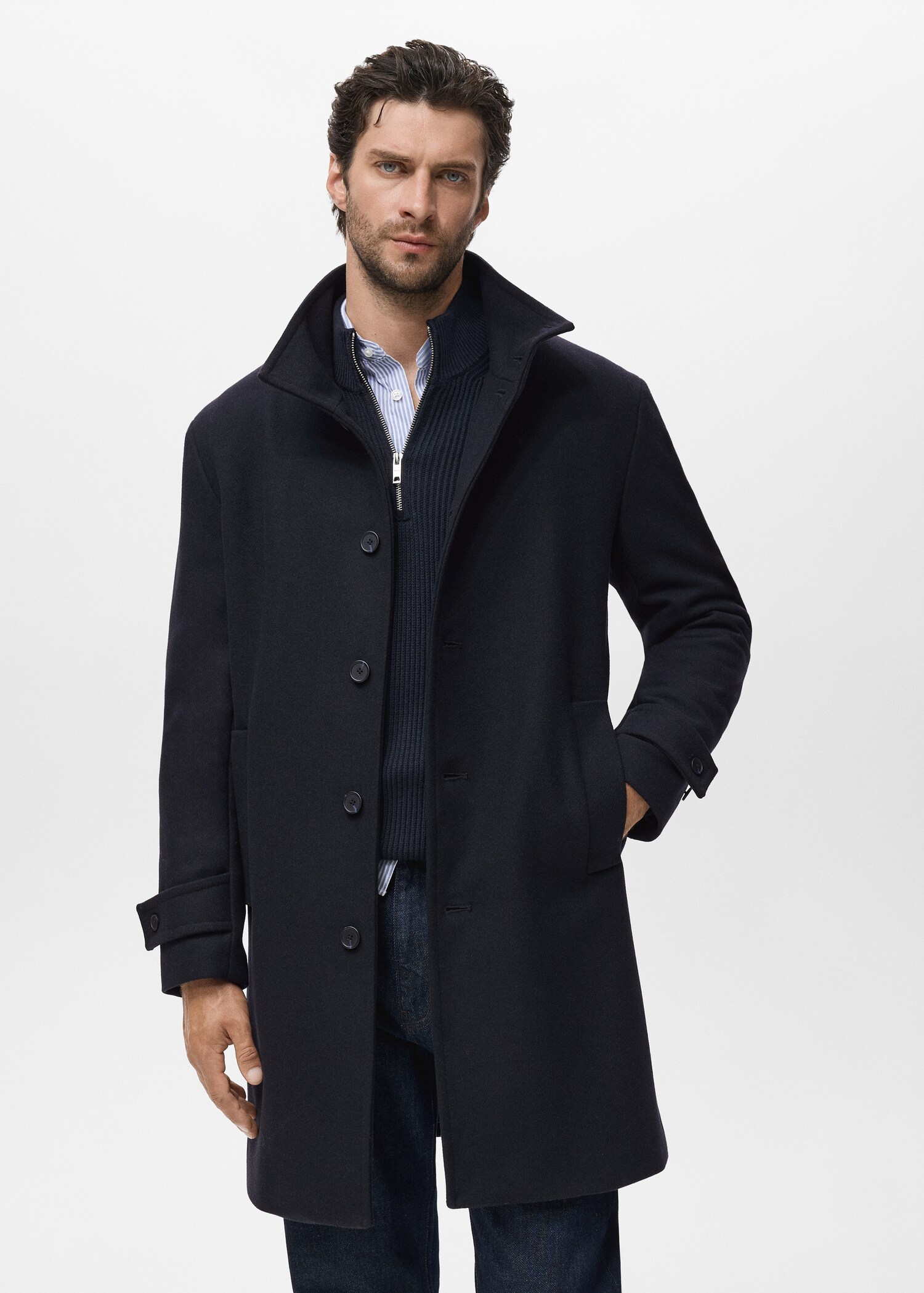 Manteau en laine à col cheminée - Plan moyen