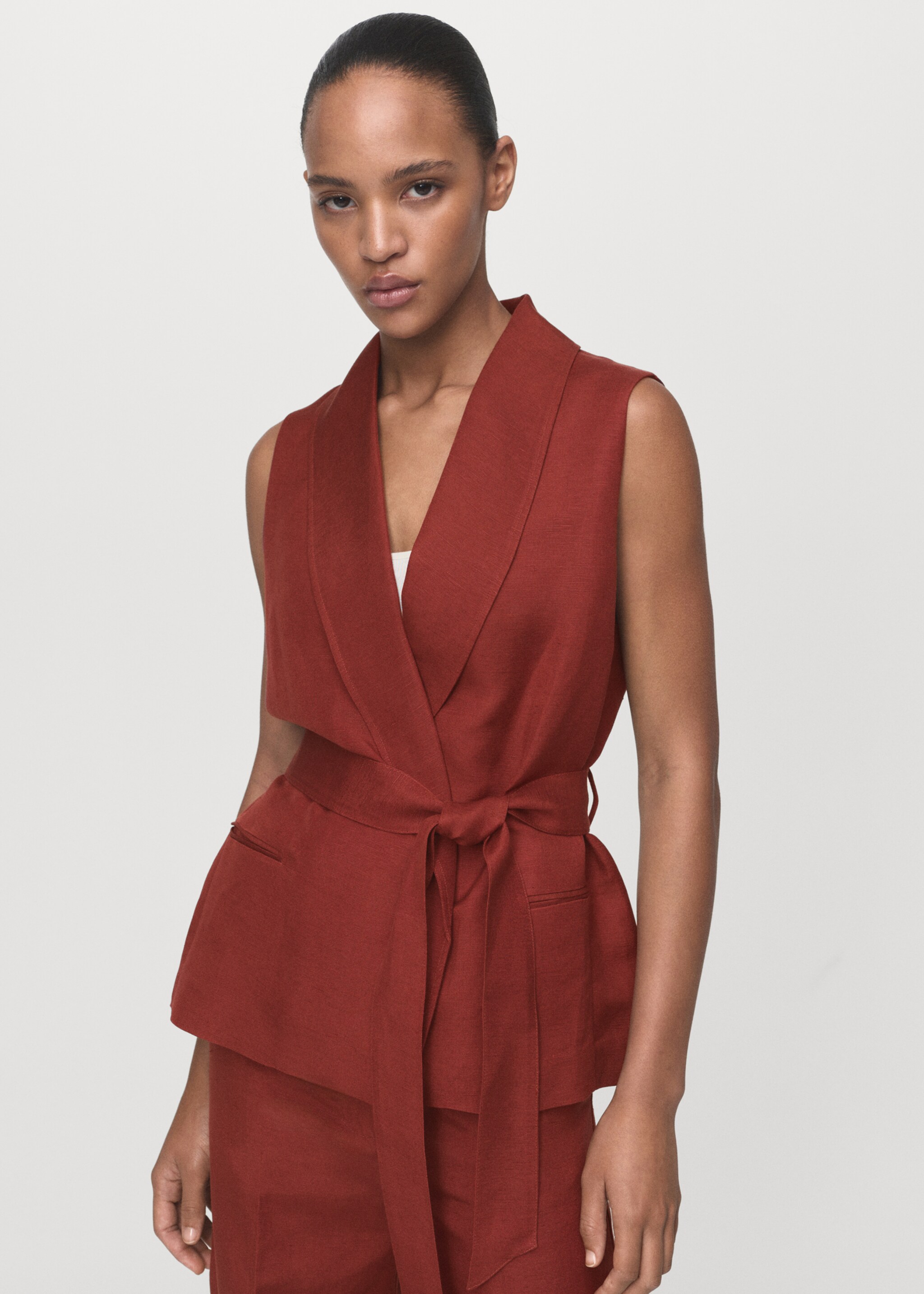 Linen suit waistcoat with belt - Medium plane, Copper. Ref: 17066734-00.