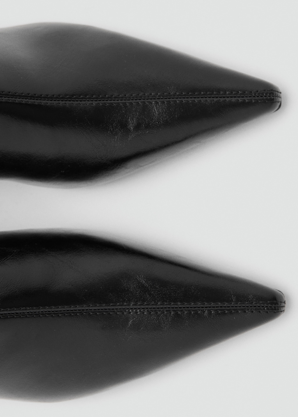 Kitten-heel pointed-toe ankle boots