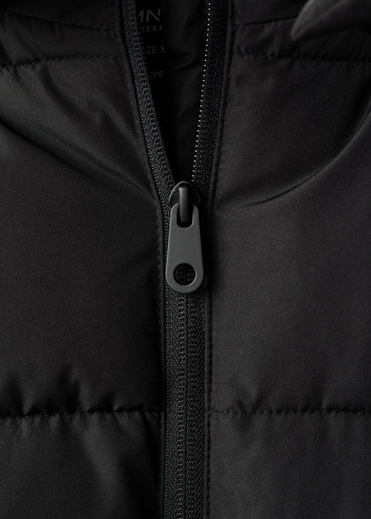 Anorak acolchado capucha - Detalle del artículo 8