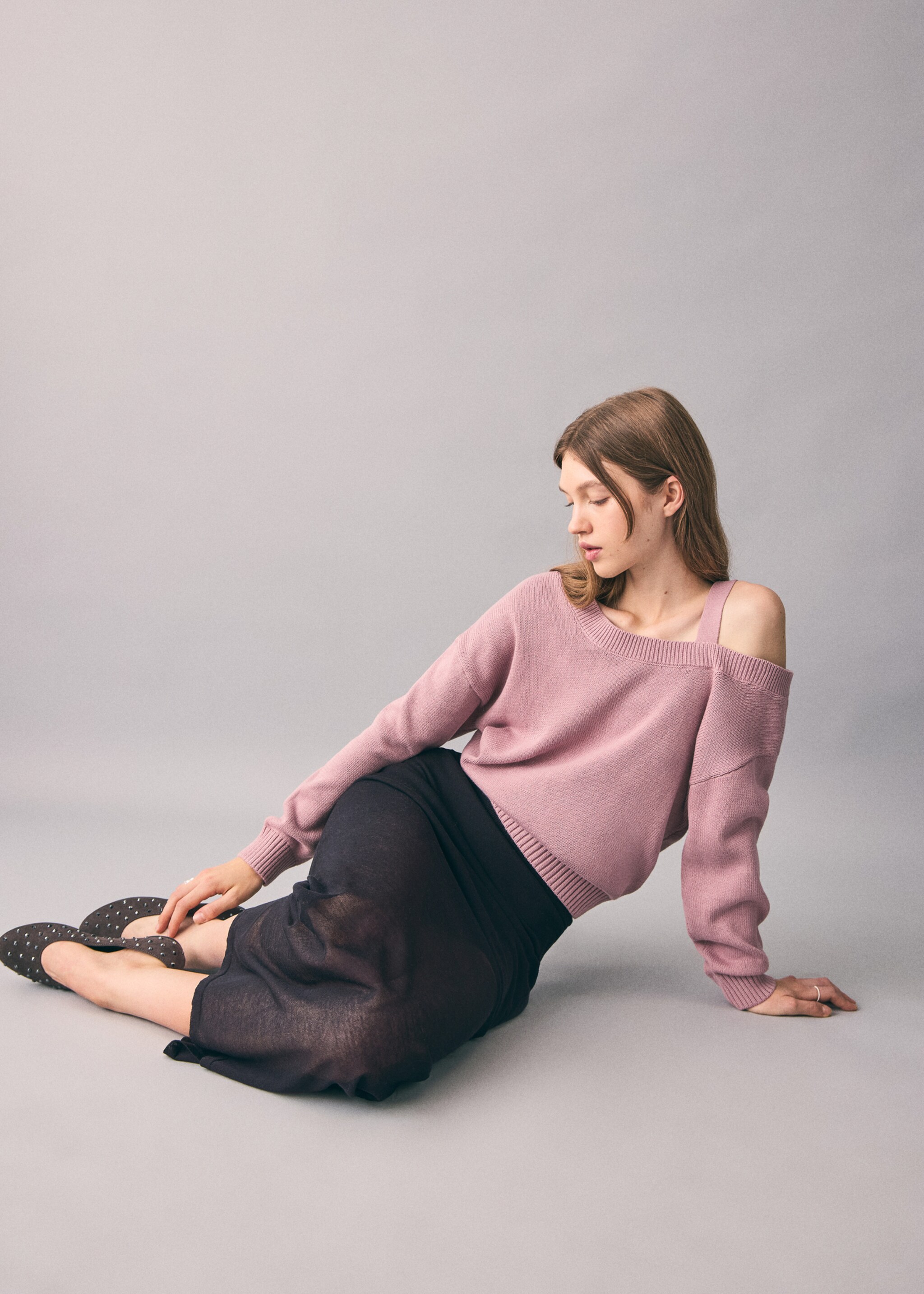 Long semi-transparent skirt - Details of the article 2, Black. Ref: 17067123-00.