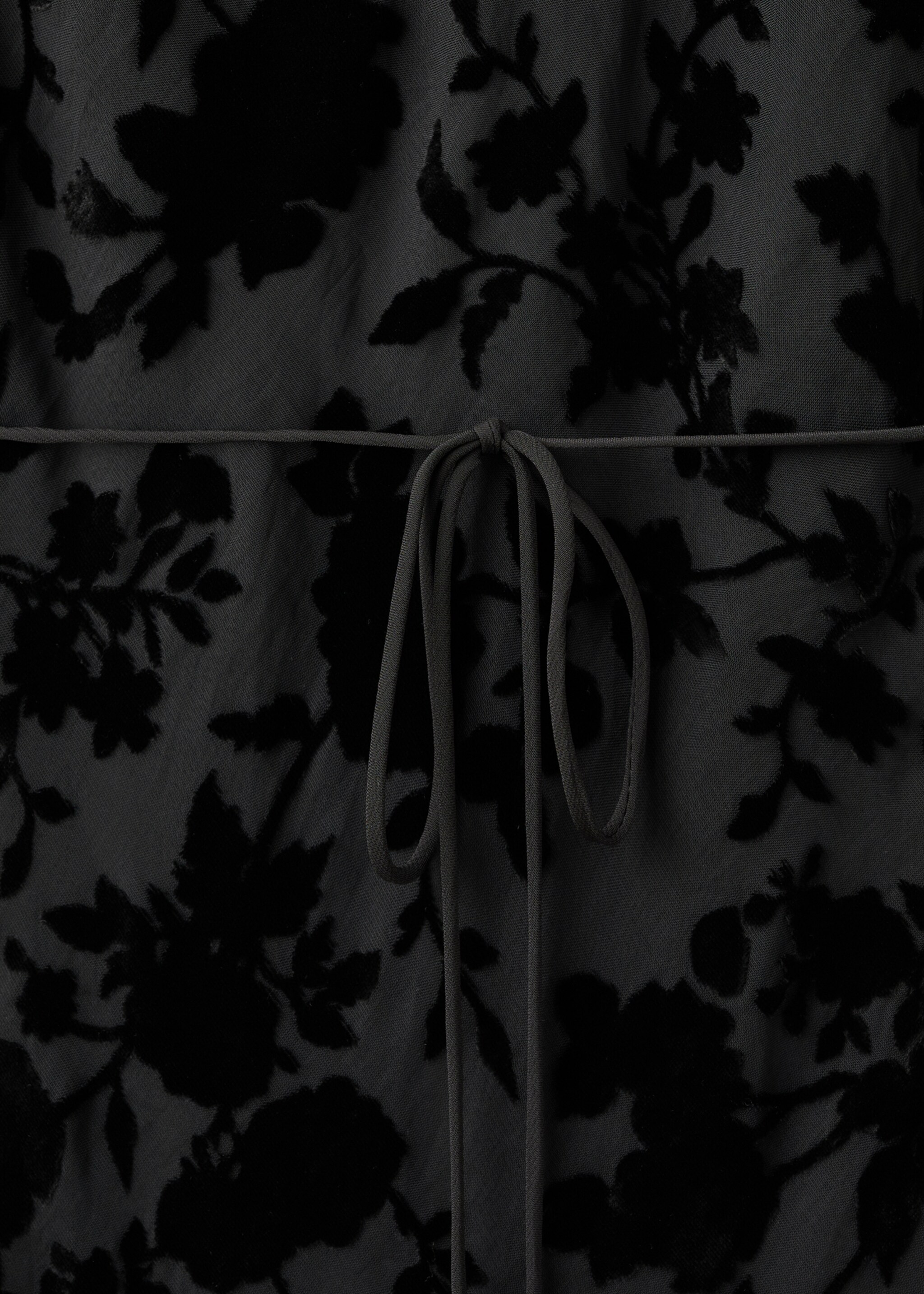 Floral jacquard dress with bell sleeves - Details of the article 8, Black. Ref: 17067136-00.