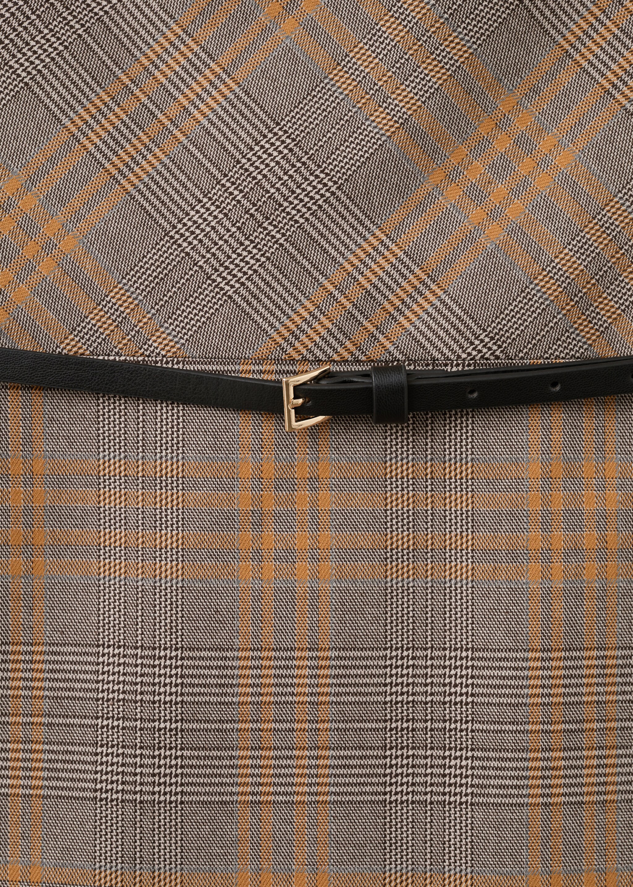 Robe à carreaux avec ceinture - Détail de l'article 8, Marron. Ref: 17067138-00.