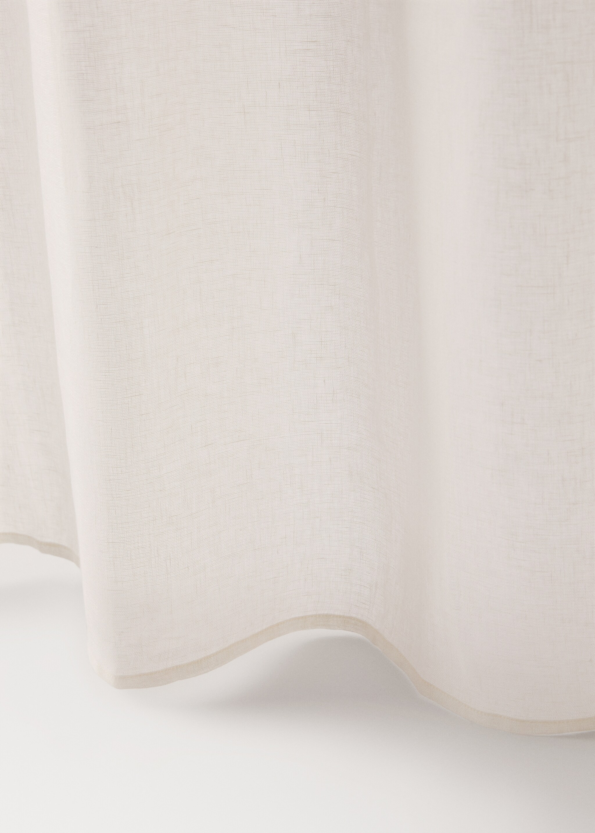 Low opacity linen sheer curtain - Details of the article 2, Ecru. Ref: 17067139-00.